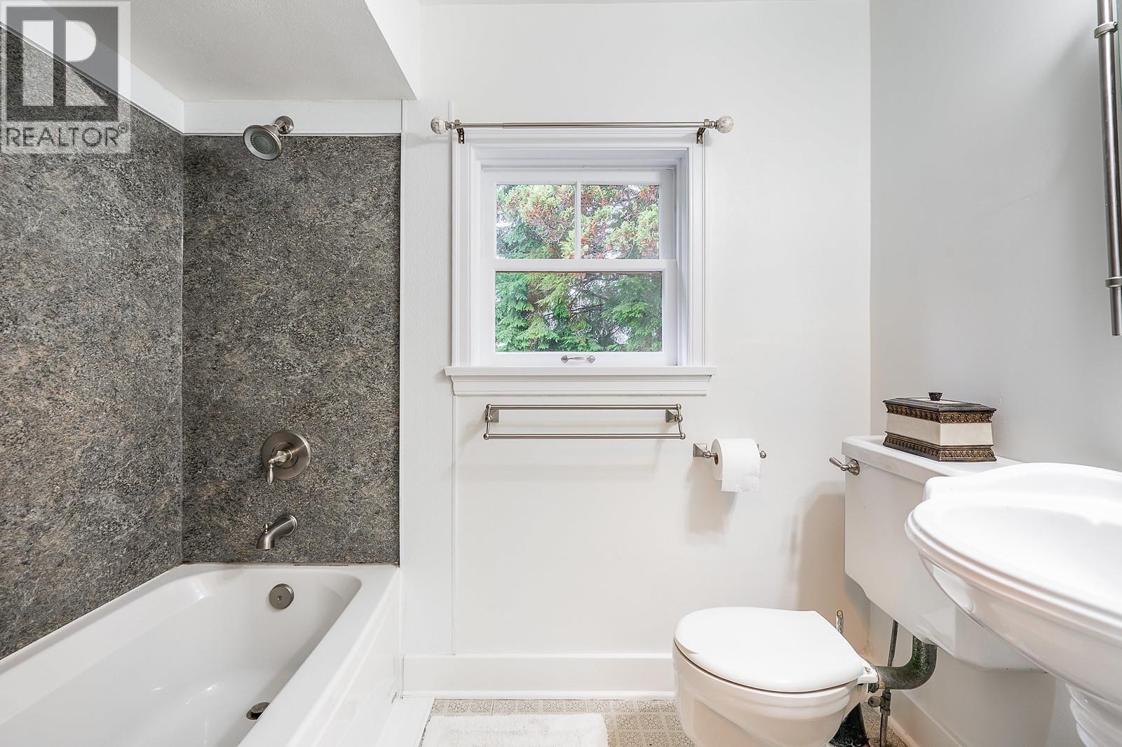 403 Sixth Avenue, New Westminster, British Columbia  V3L 1T9 - Photo 22 - R3045779