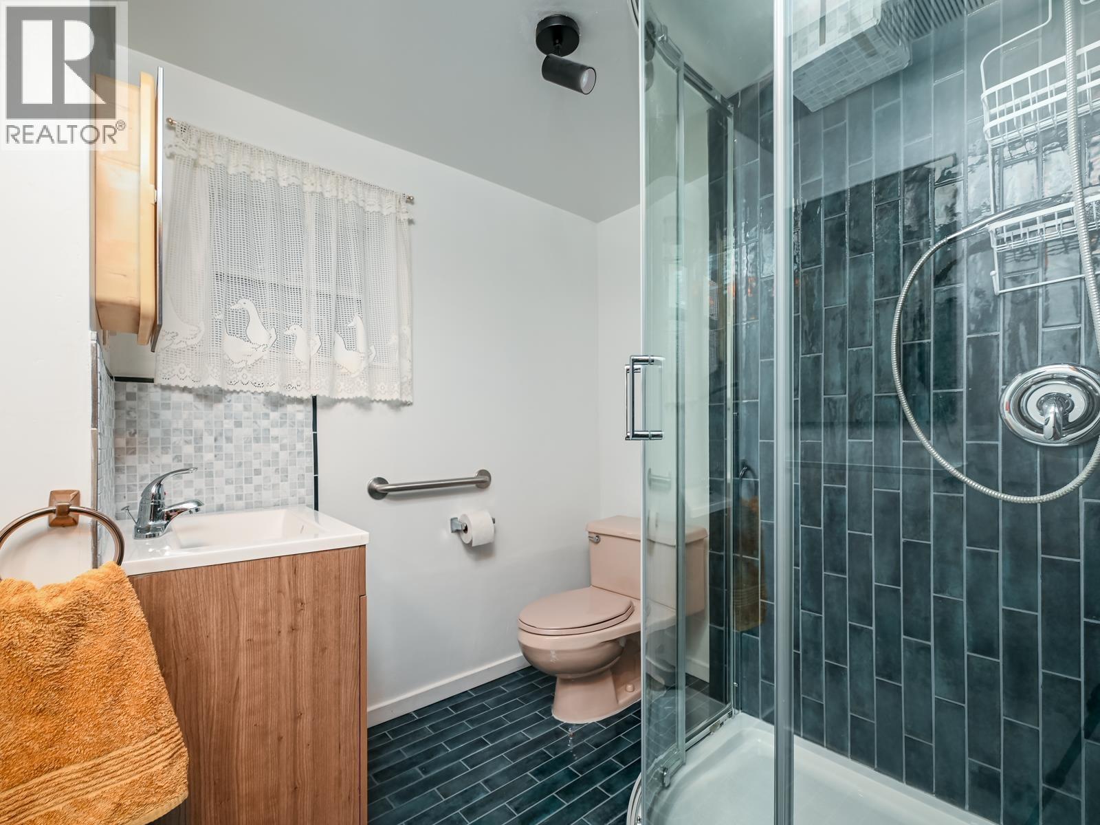 3226 E 1st Avenue, Vancouver, British Columbia  V5M 1B8 - Photo 15 - R3063323