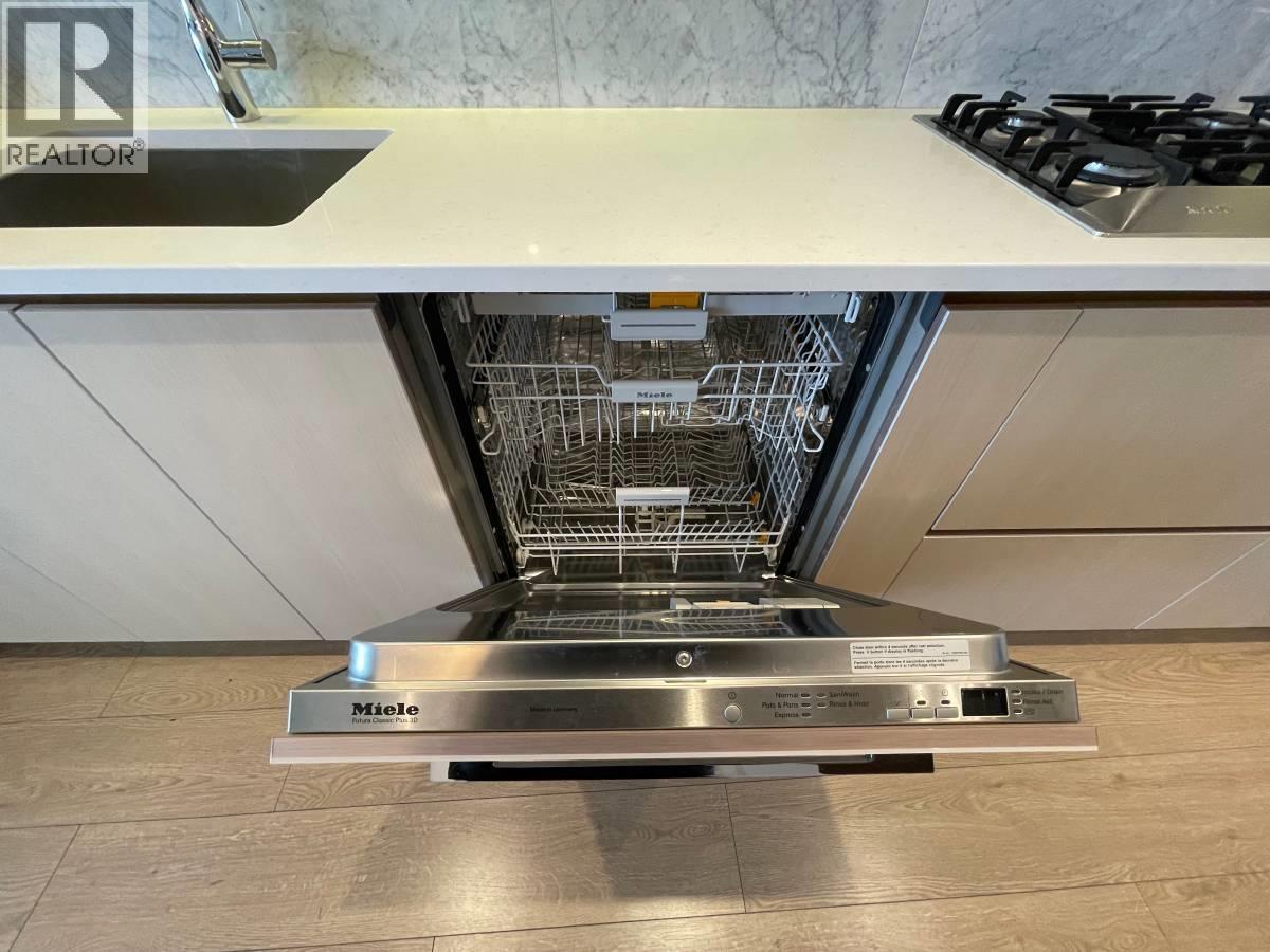 2010 89 Nelson Street, Vancouver, British Columbia  V6Z 0E7 - Photo 18 - R3063340