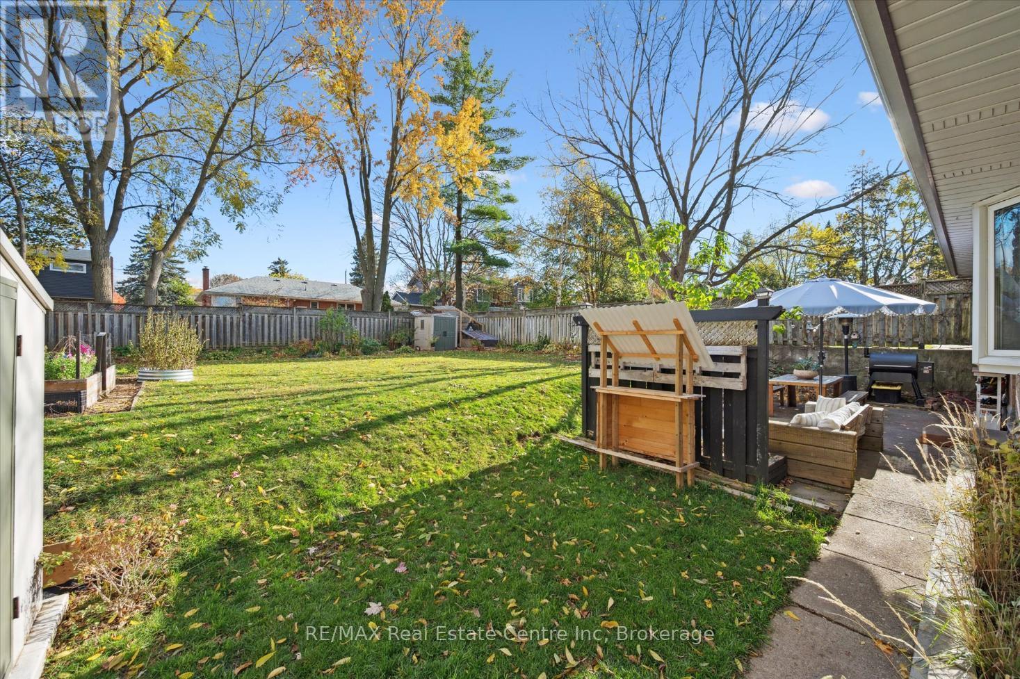 19 Cadillac Drive, Guelph, Ontario  N1E 2B4 - Photo 2 - X12492468