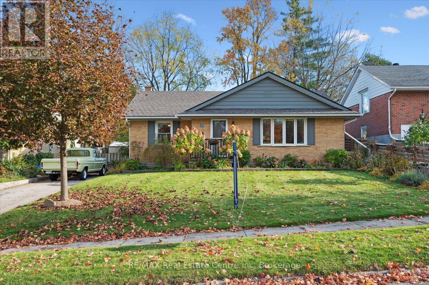 19 Cadillac Drive, Guelph, Ontario  N1E 2B4 - Photo 21 - X12492468