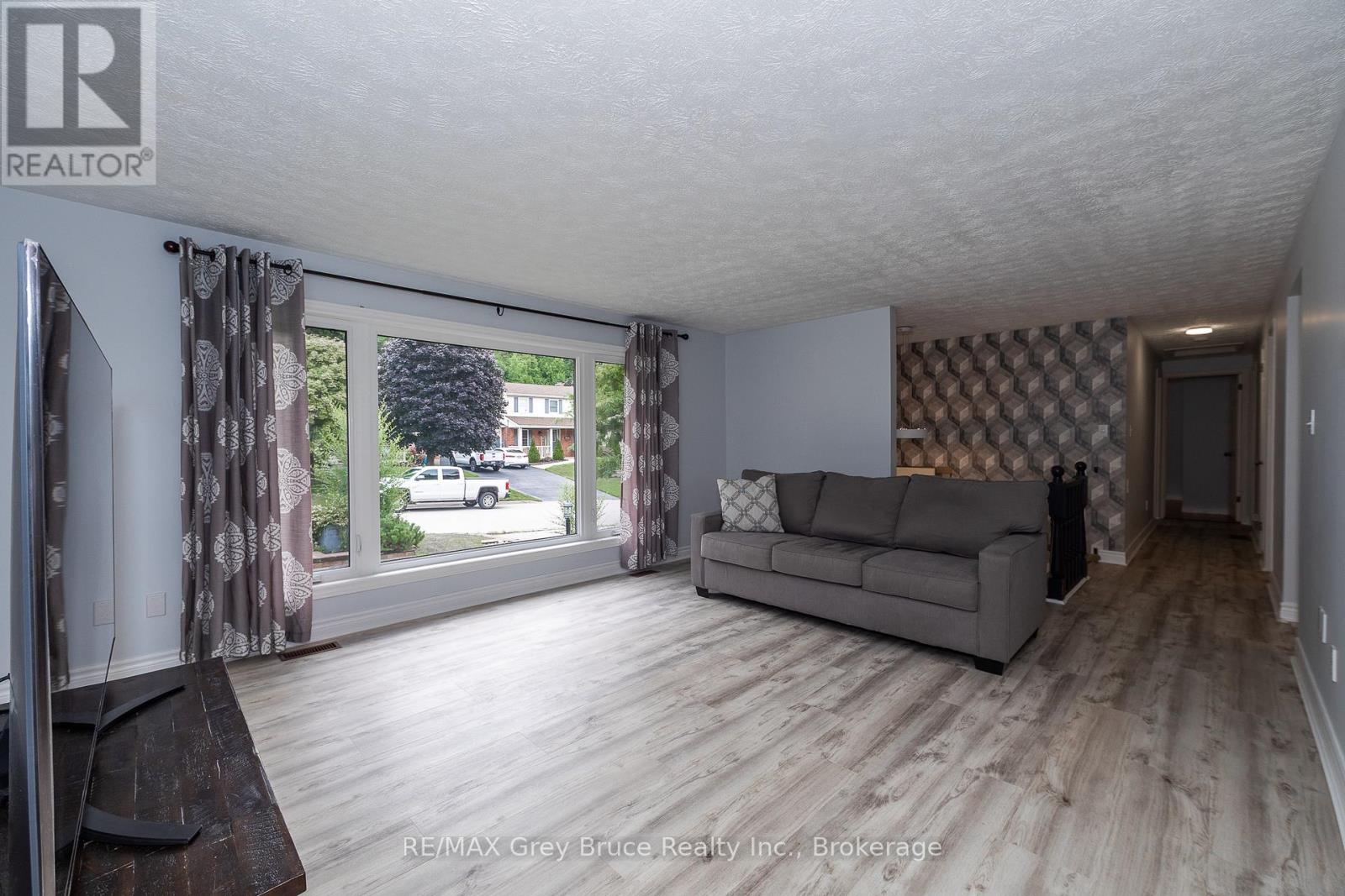 260 8th A Avenue E, Owen Sound, Ontario  N4K 6L2 - Photo 20 - X12492576