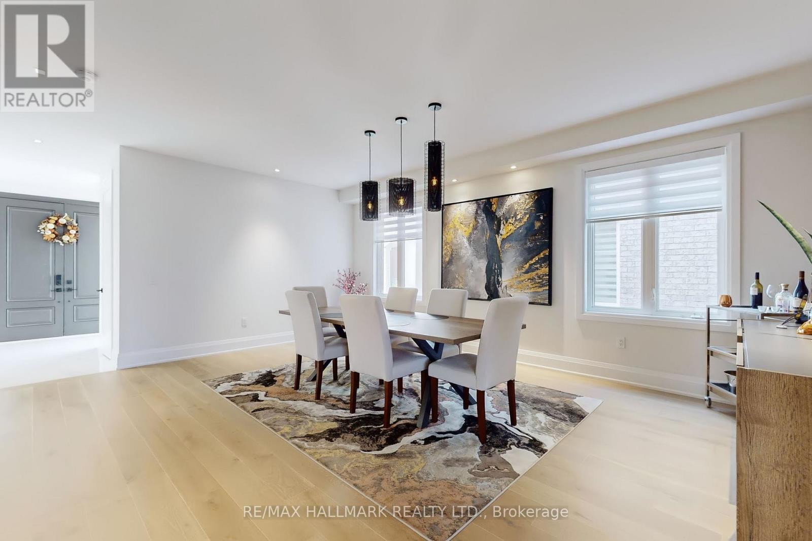 61 Strathgreen Lane, Georgina, Ontario  L4P 0J3 - Photo 10 - N12482277