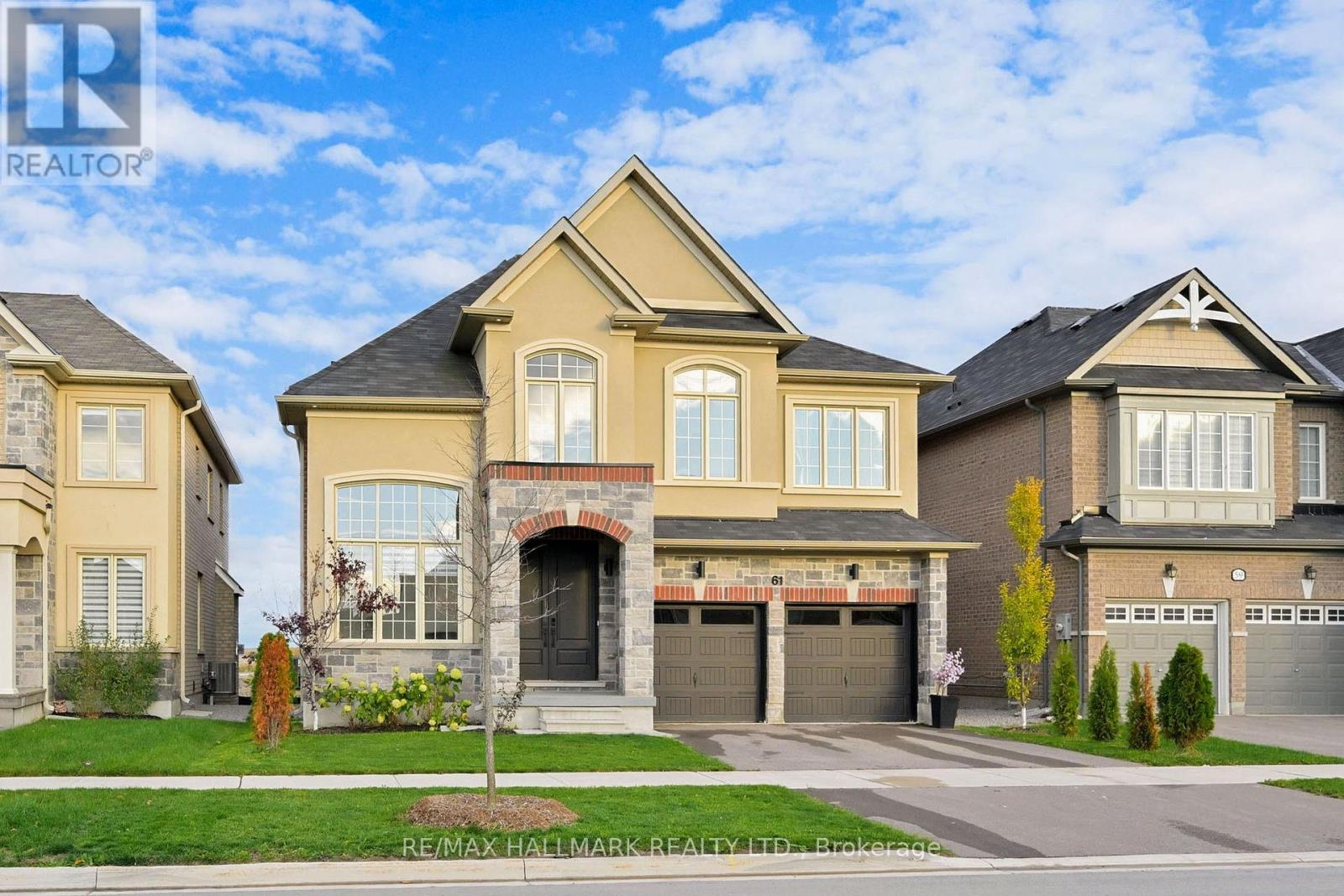 61 Strathgreen Lane, Georgina, Ontario  L4P 0J3 - Photo 2 - N12482277