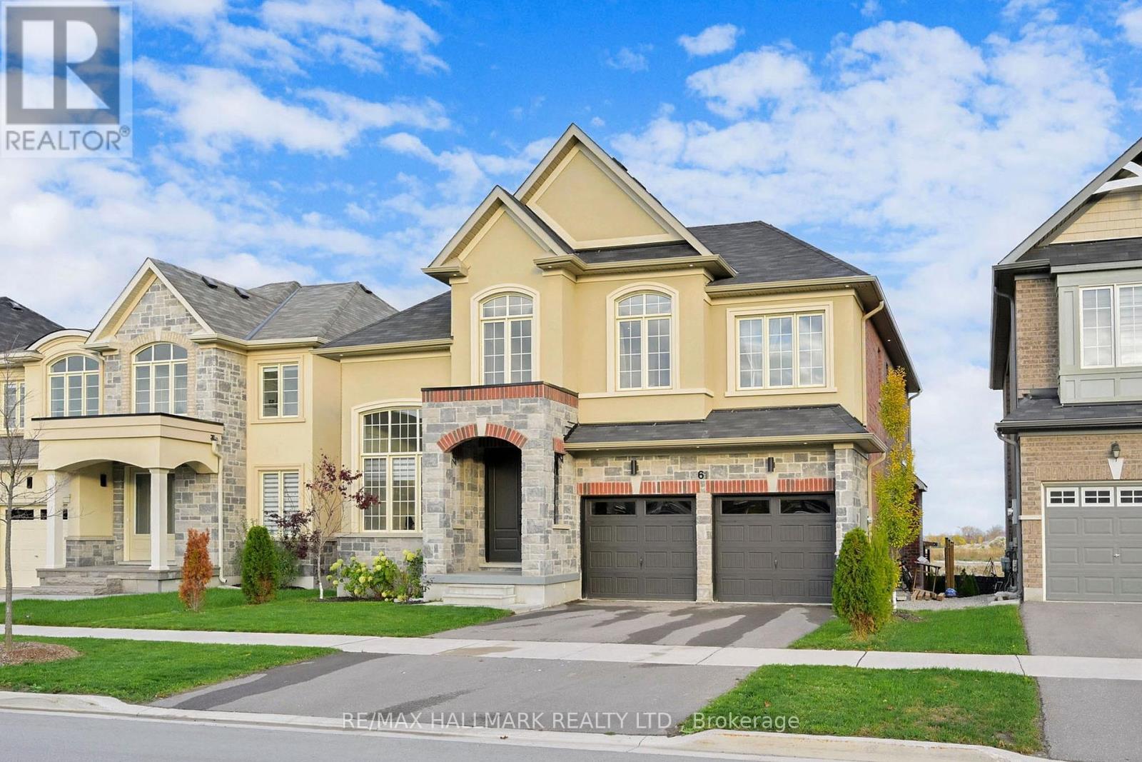 61 Strathgreen Lane, Georgina, Ontario  L4P 0J3 - Photo 3 - N12482277