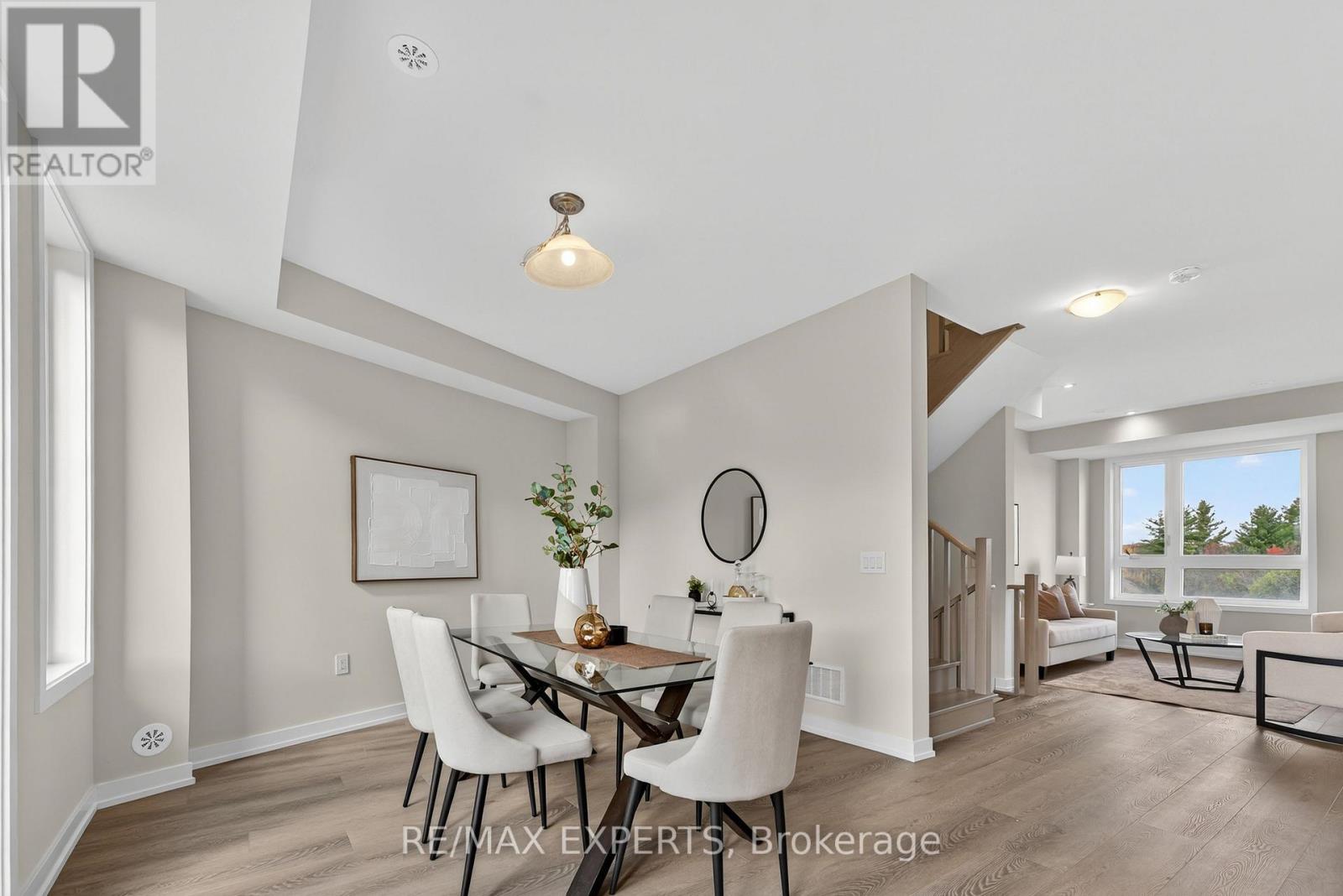 3082 Harasym Trail, Oakville, Ontario  L6M 5R2 - Photo 13 - W12492112