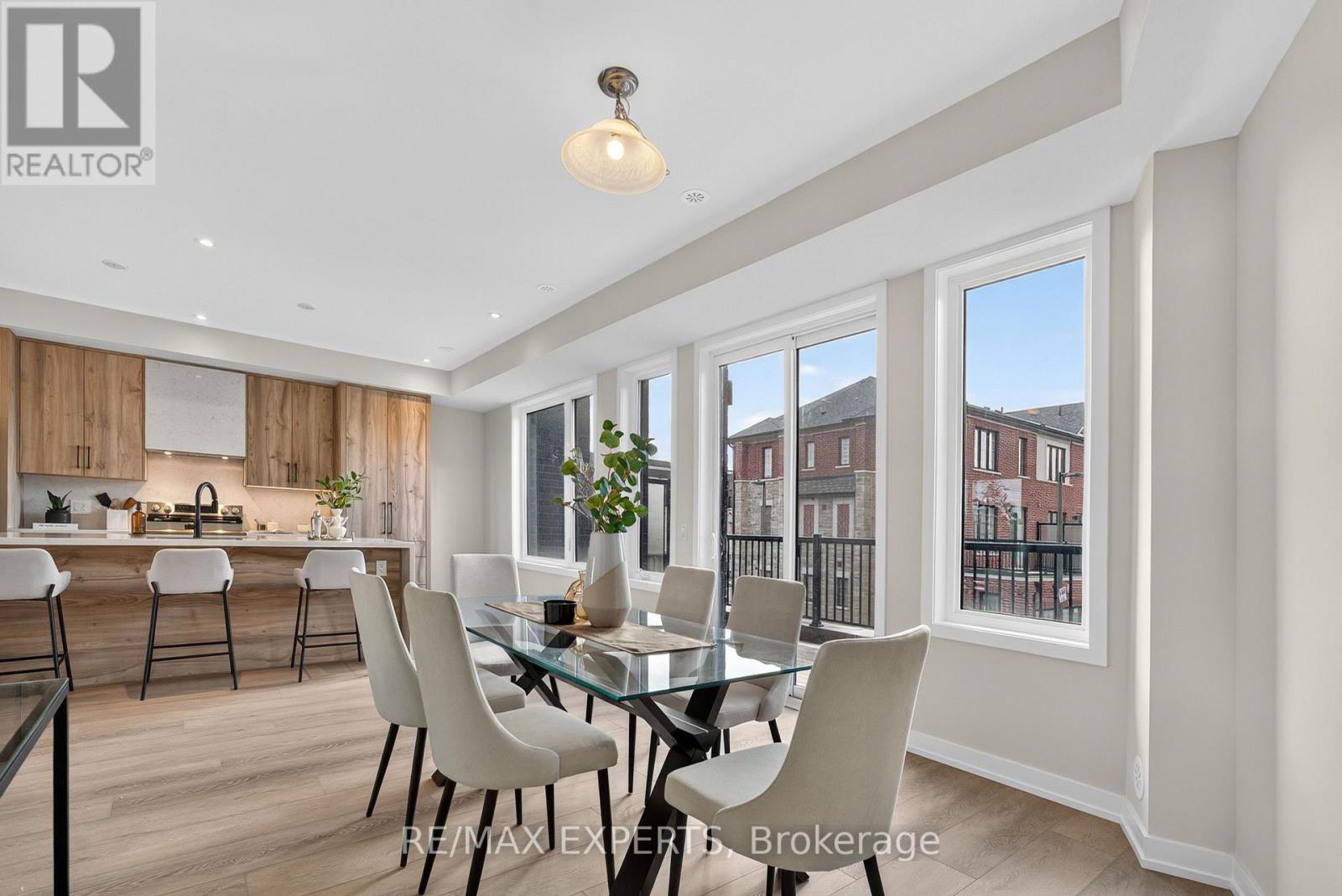 3082 Harasym Trail, Oakville, Ontario  L6M 5R2 - Photo 14 - W12492112