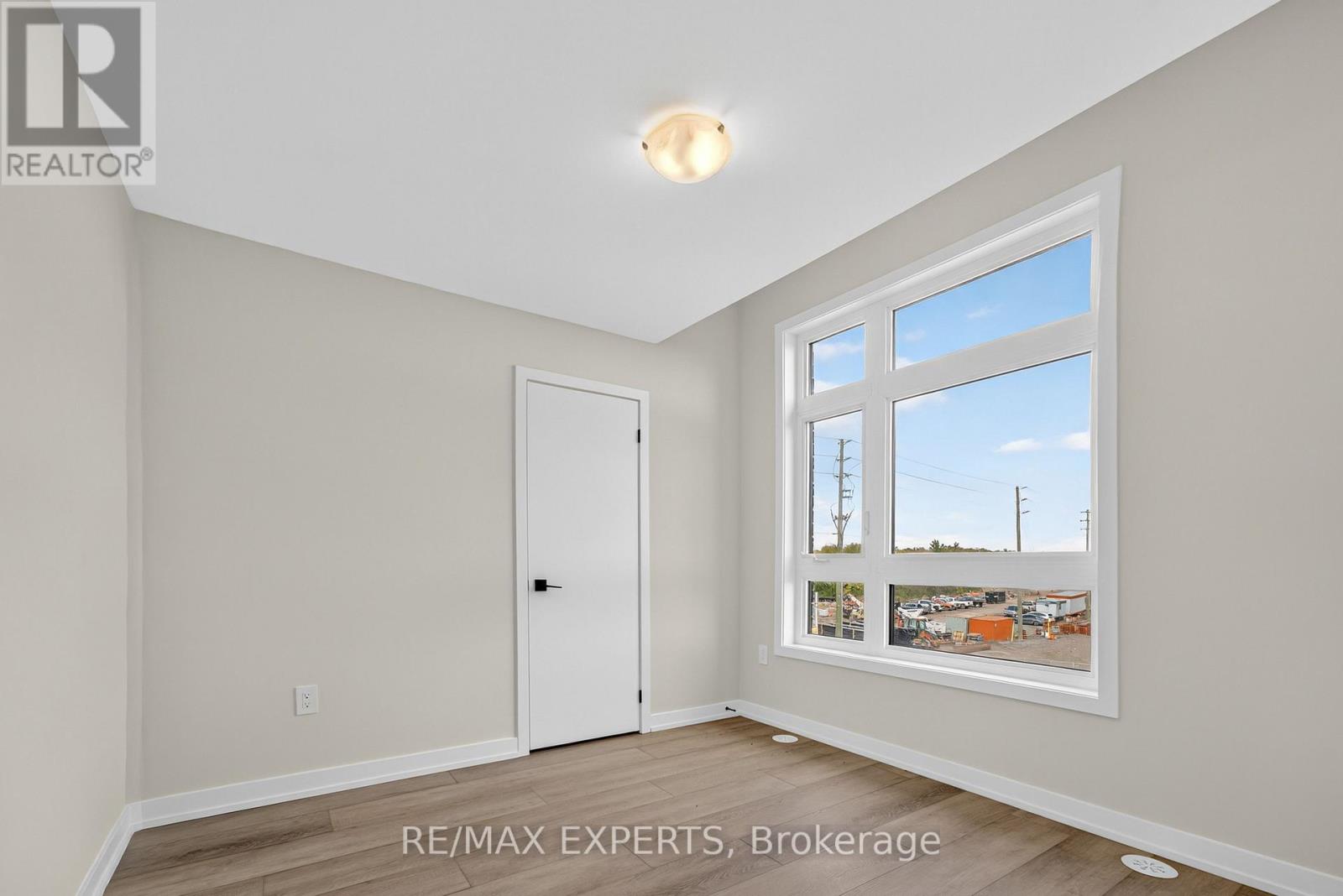 3082 Harasym Trail, Oakville, Ontario  L6M 5R2 - Photo 20 - W12492112