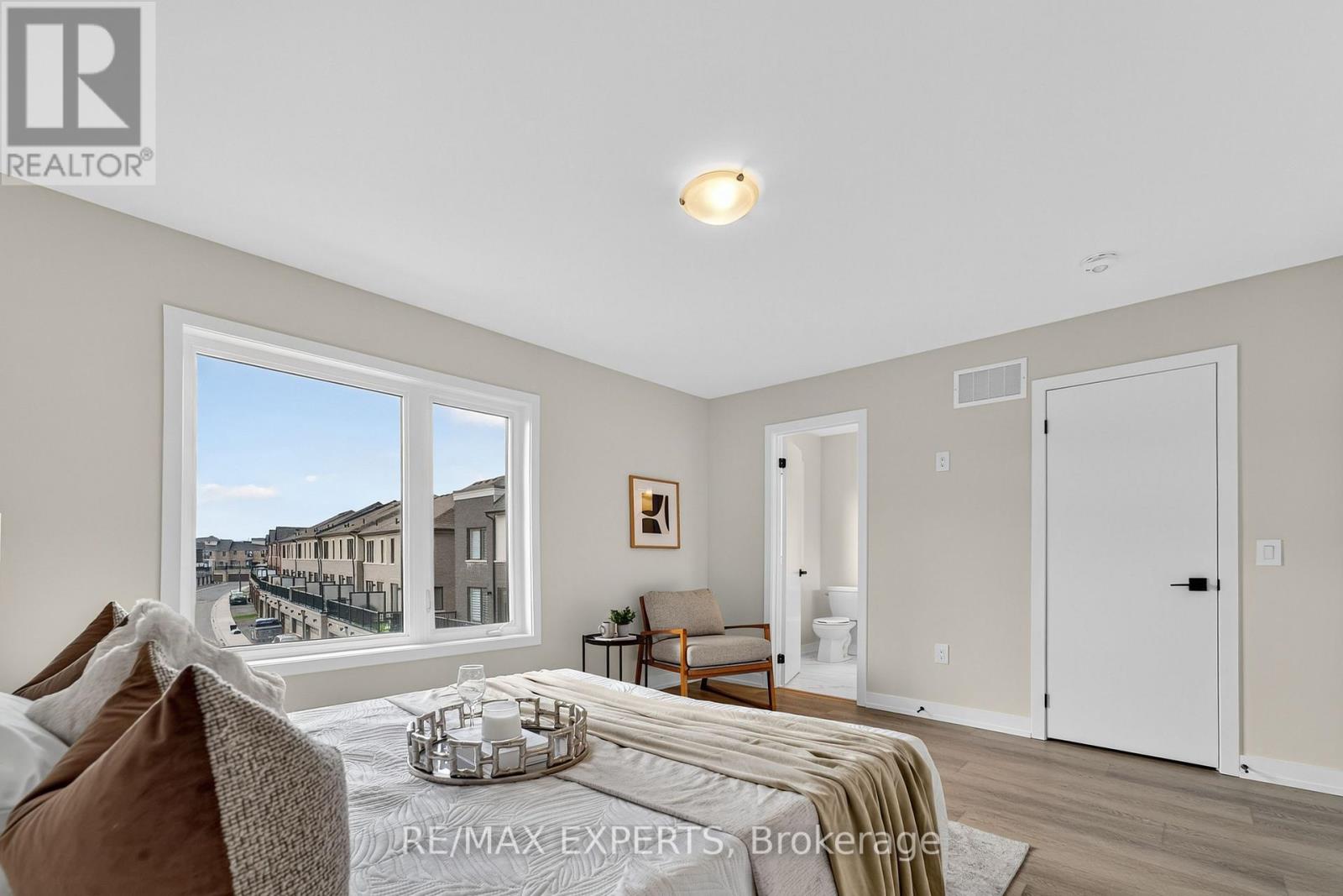 3082 Harasym Trail, Oakville, Ontario  L6M 5R2 - Photo 30 - W12492112