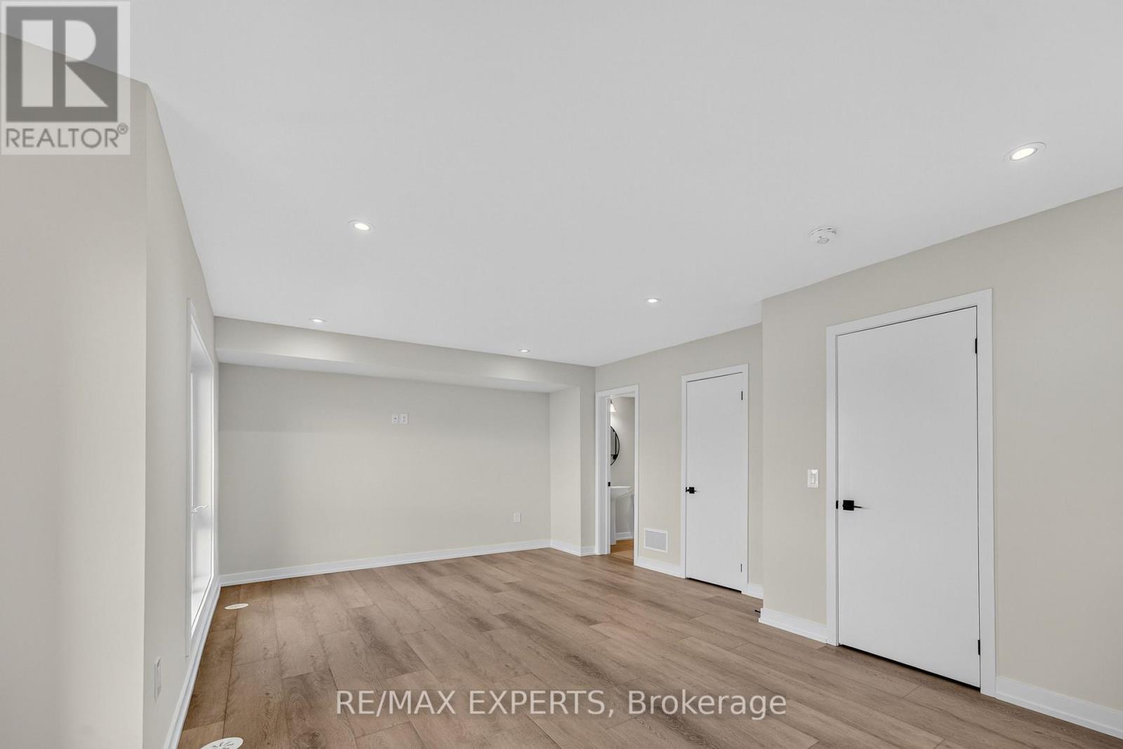 3082 Harasym Trail, Oakville, Ontario  L6M 5R2 - Photo 37 - W12492112