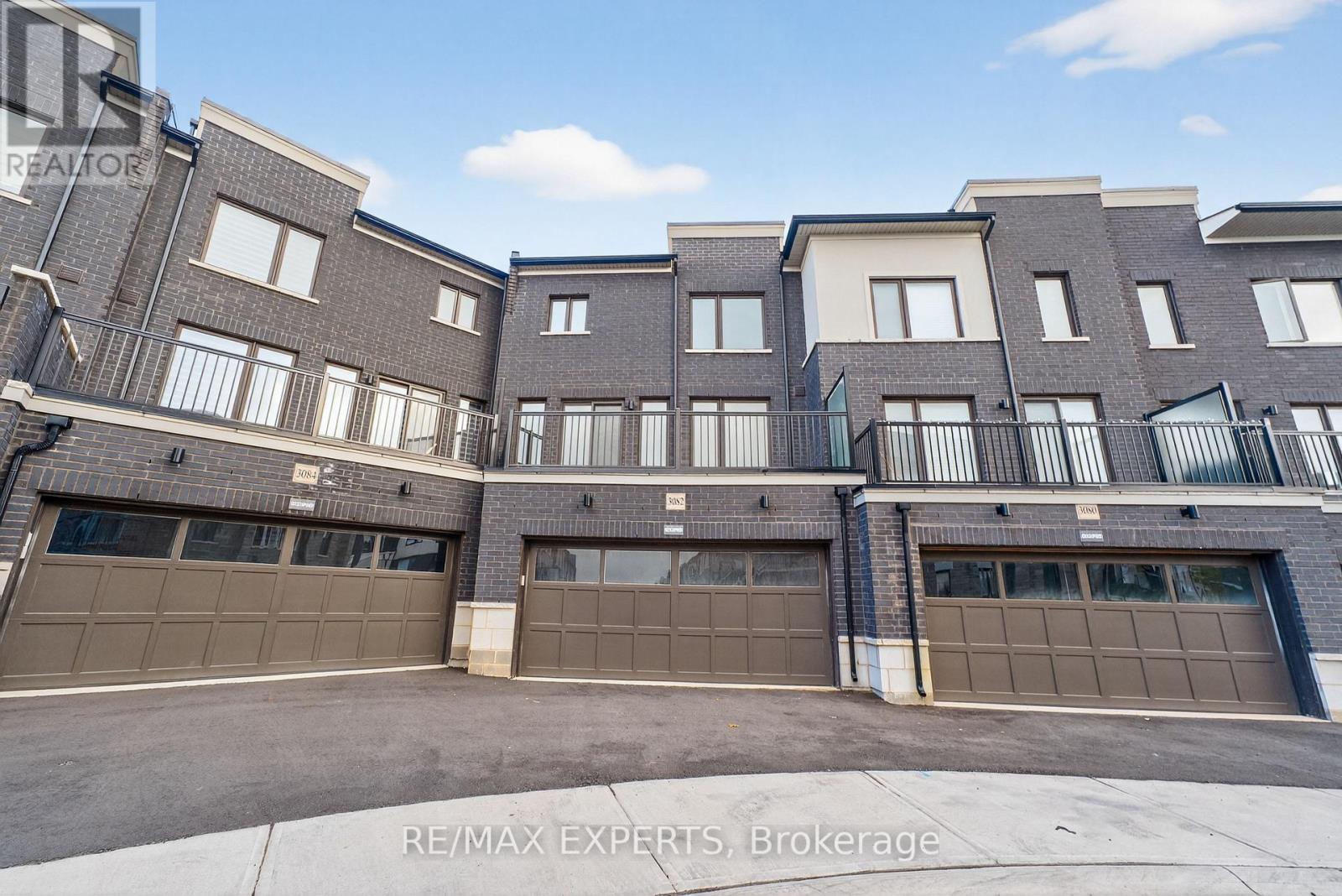 3082 Harasym Trail, Oakville, Ontario  L6M 5R2 - Photo 47 - W12492112