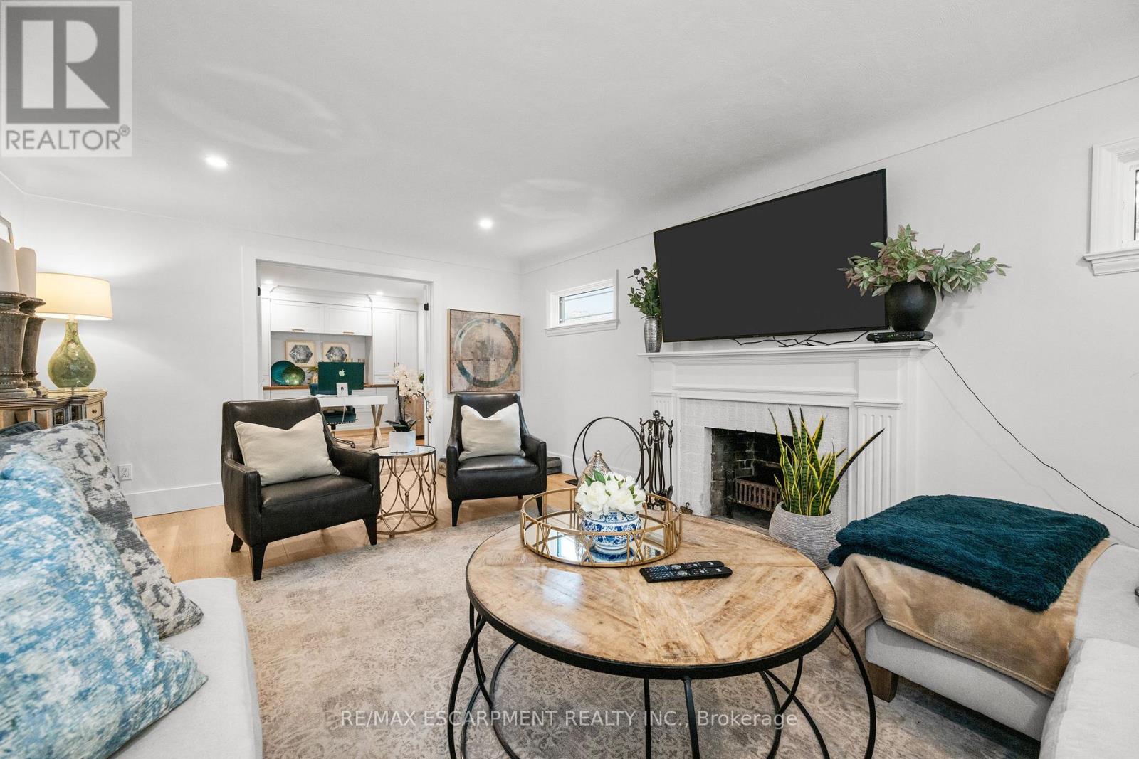 1390 Halifax Place, Burlington, Ontario  L7S 1J6 - Photo 7 - W12492118