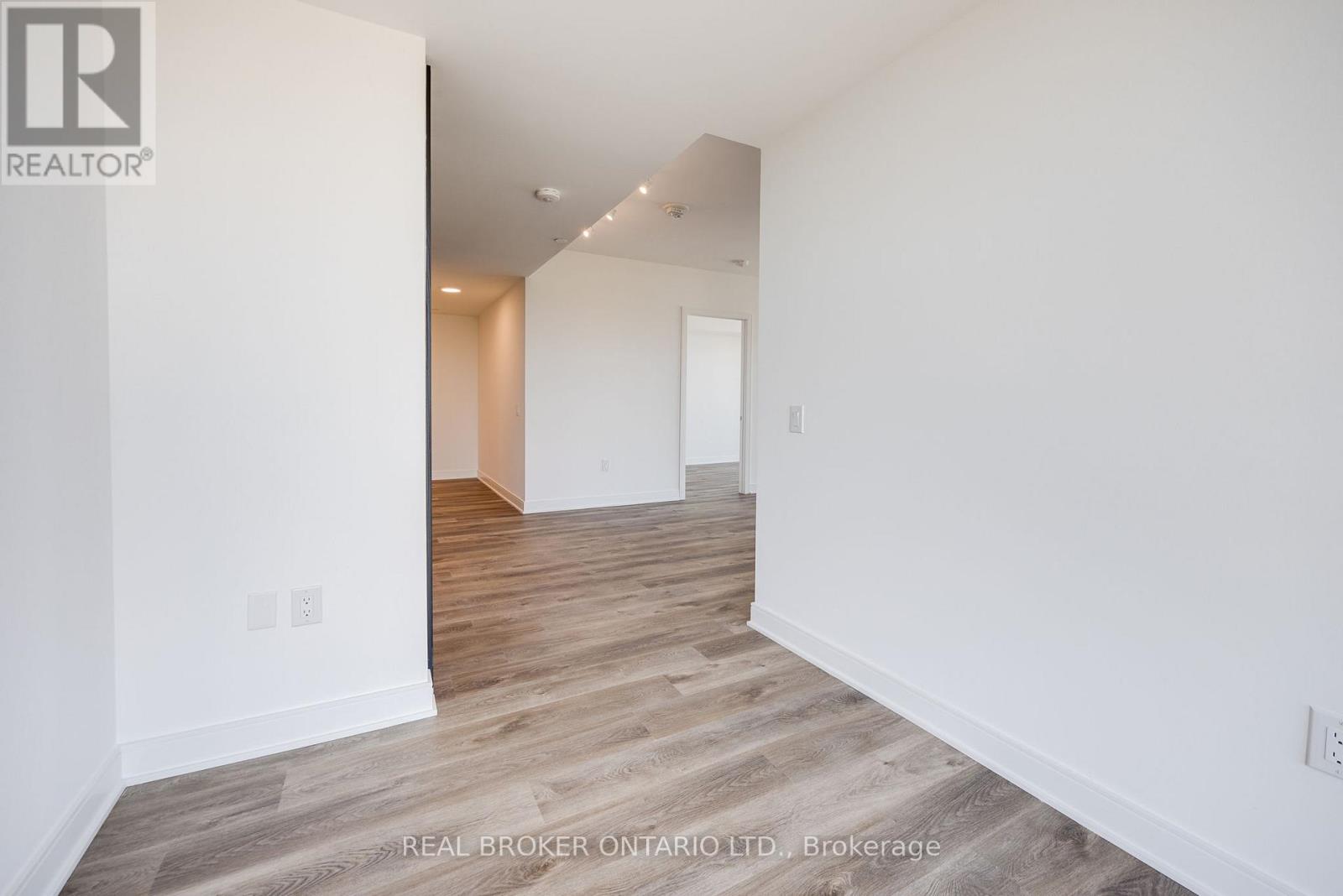 1602 - 86 Dundas Street E, Mississauga, Ontario  L5A 0B1 - Photo 16 - W12492160