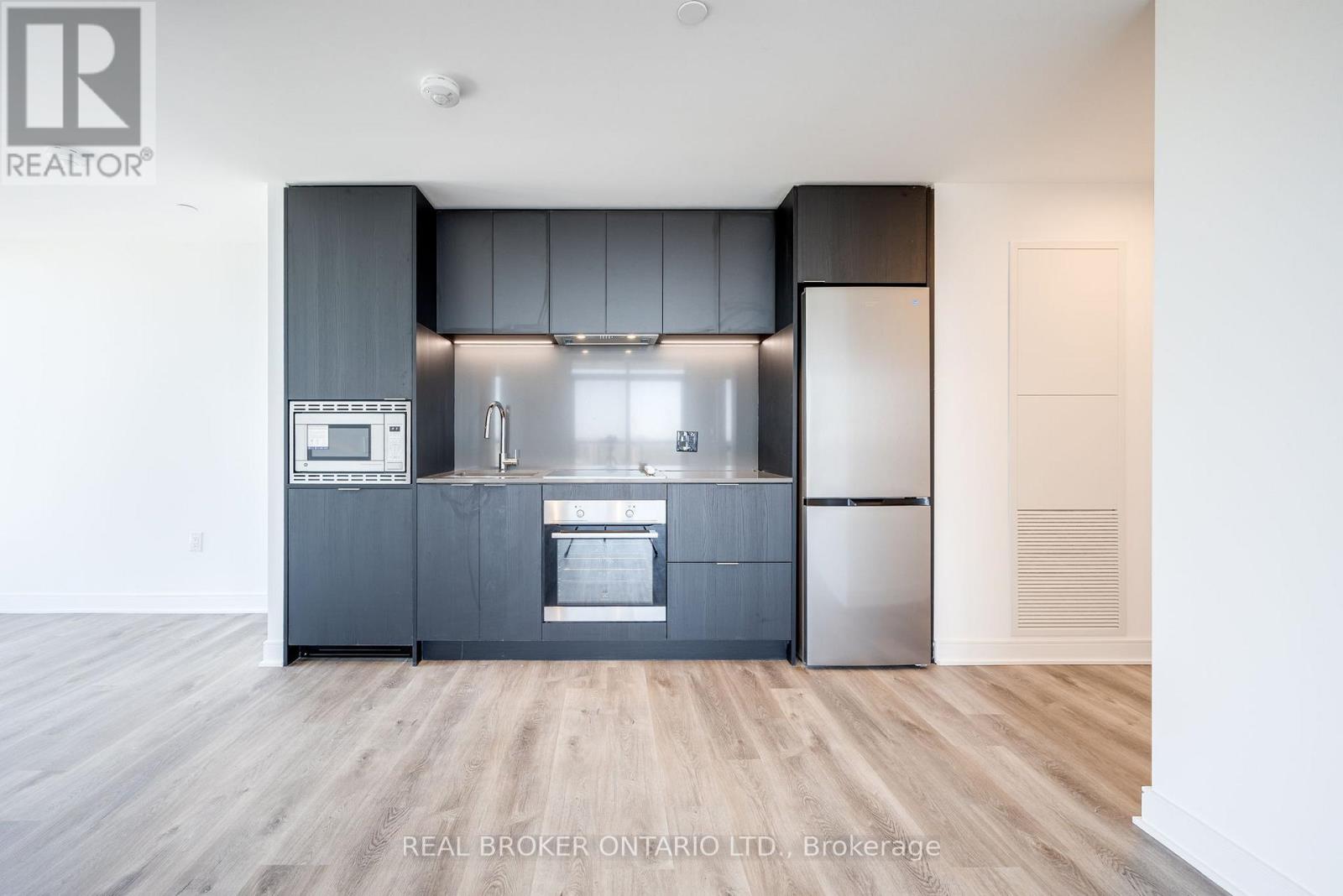 1602 - 86 Dundas Street E, Mississauga, Ontario  L5A 0B1 - Photo 18 - W12492160