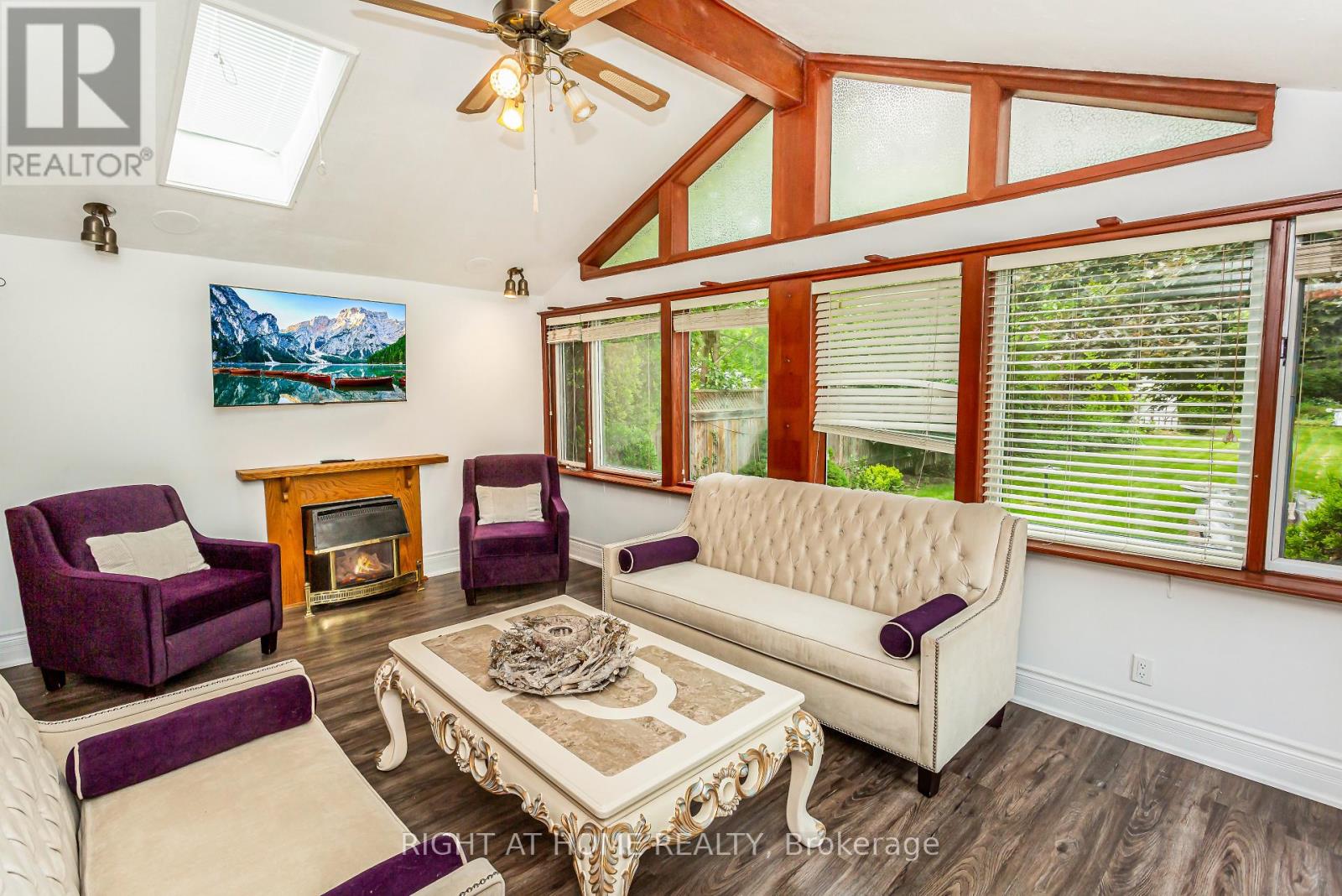 411 Maplehurst Avenue, Oakville, Ontario  L6L 4Y3 - Photo 10 - W12492180