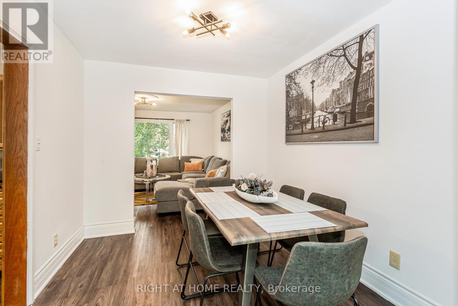 411 Maplehurst Avenue, Oakville, Ontario  L6L 4Y3 - Photo 8 - W12492180