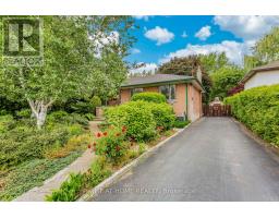 411 MAPLEHURST AVENUE, Oakville, Ontario