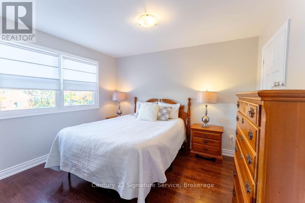 5580 Millbrook Lane, Mississauga, Ontario  L5M 3X9 - Photo 30 - W12492222