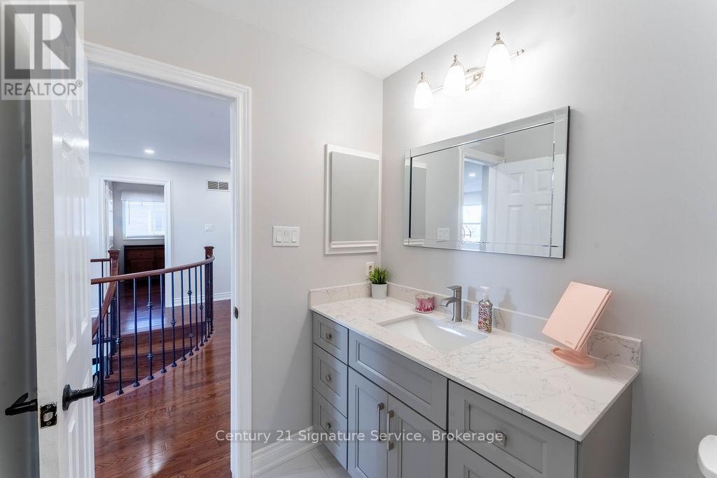 5580 Millbrook Lane, Mississauga, Ontario  L5M 3X9 - Photo 34 - W12492222