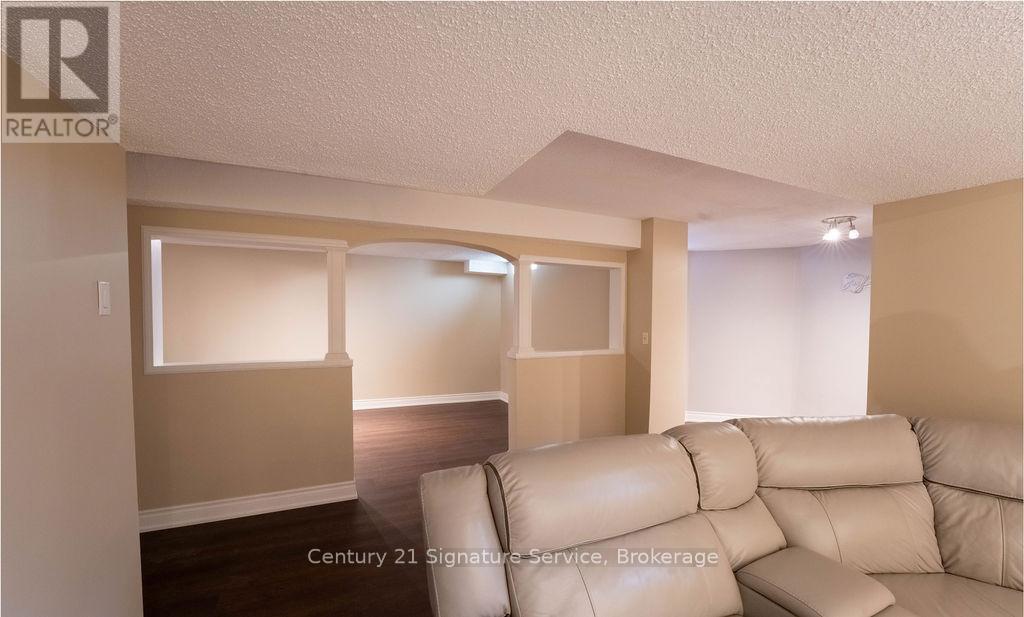 5580 Millbrook Lane, Mississauga, Ontario  L5M 3X9 - Photo 43 - W12492222