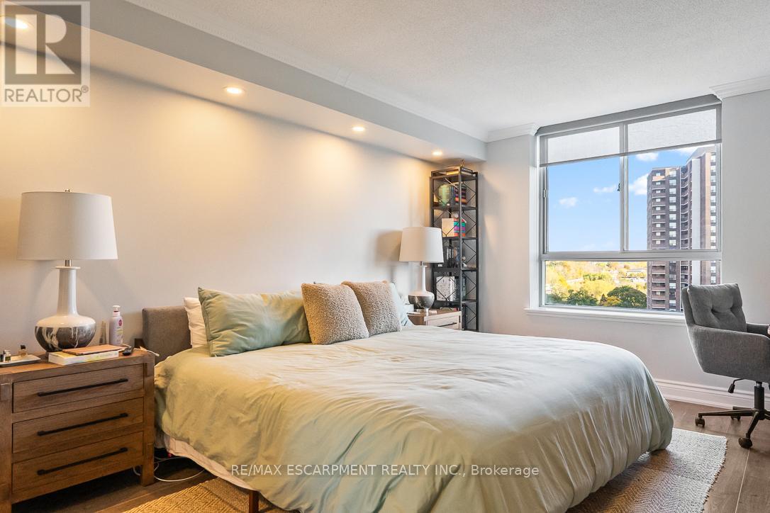 1015 - 1485 Lakeshore Road, Mississauga, Ontario  L5E 3G2 - Photo 13 - W12492228