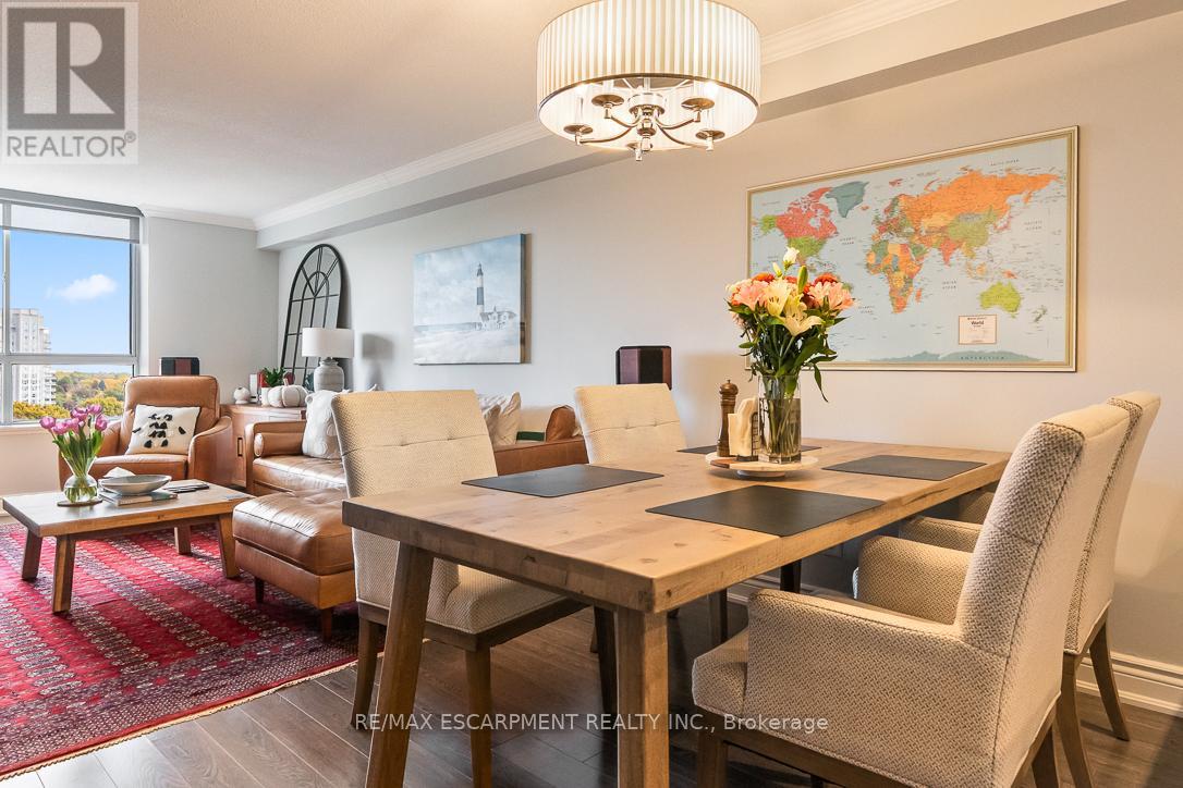 1015 - 1485 Lakeshore Road, Mississauga, Ontario  L5E 3G2 - Photo 8 - W12492228