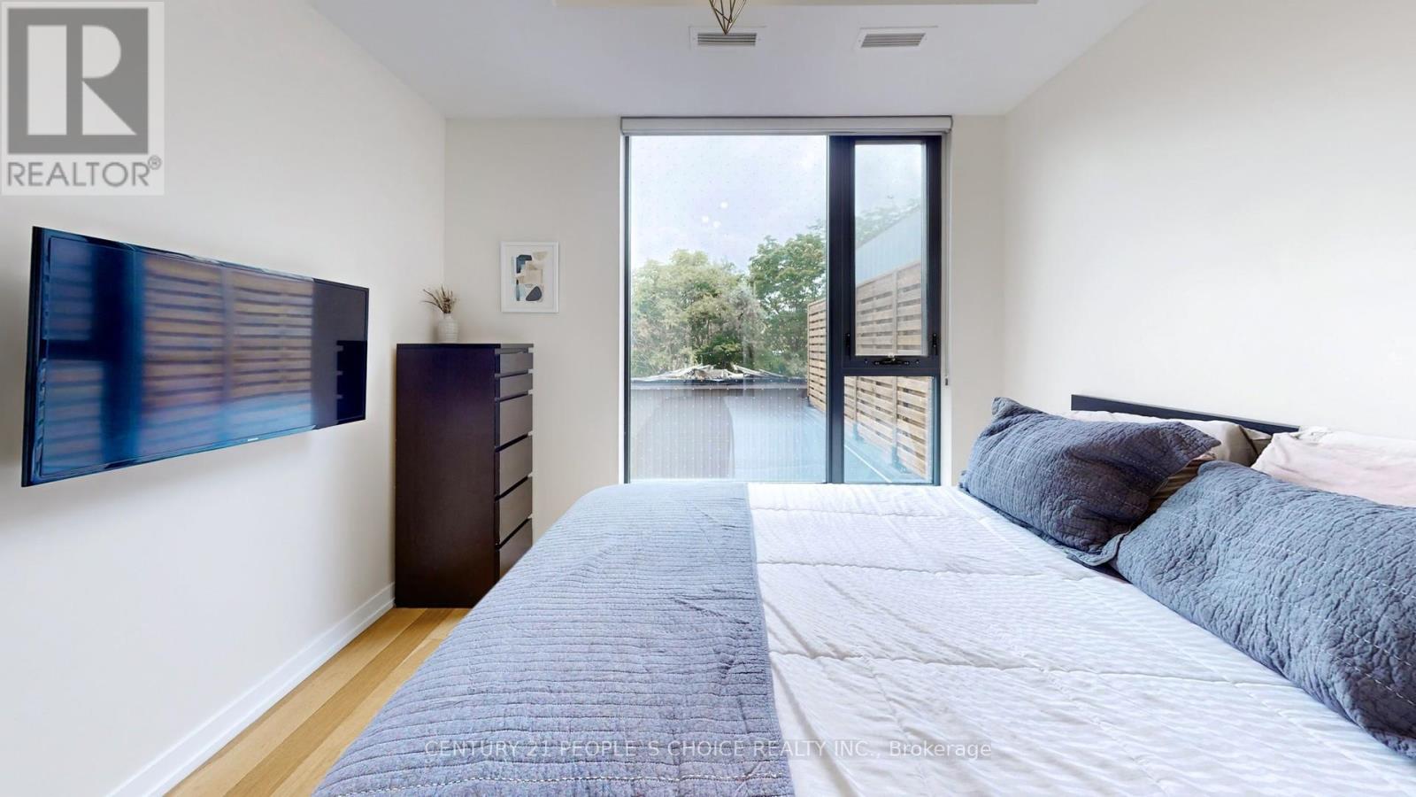 122 - 35 Wabash Avenue, Toronto, Ontario  M6R 0A9 - Photo 13 - W12492230