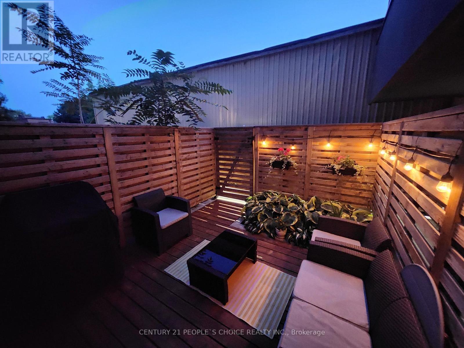 122 - 35 Wabash Avenue, Toronto, Ontario  M6R 0A9 - Photo 21 - W12492230