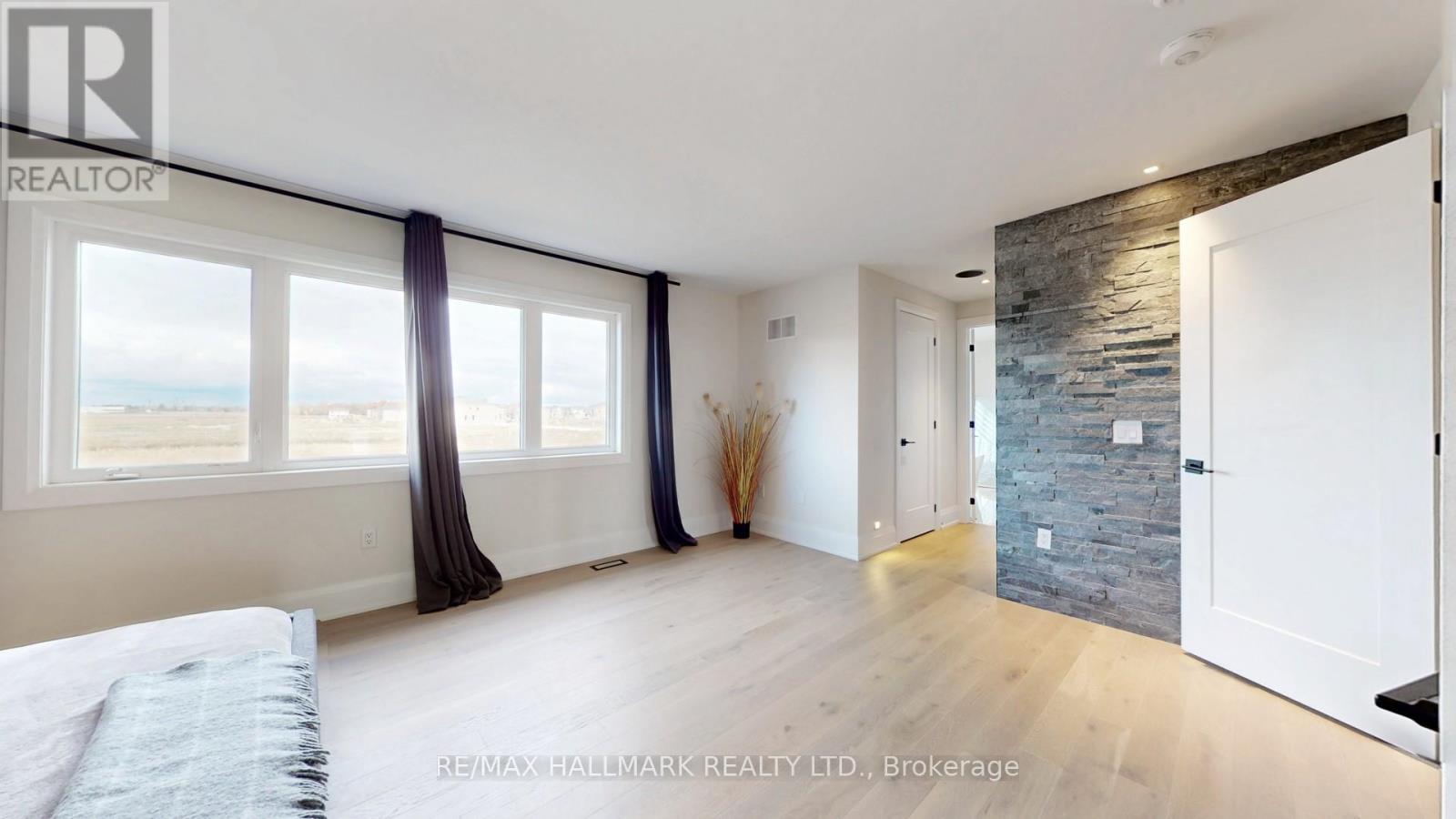 61 Strathgreen Lane, Georgina, Ontario  L4P 0J3 - Photo 36 - N12482277