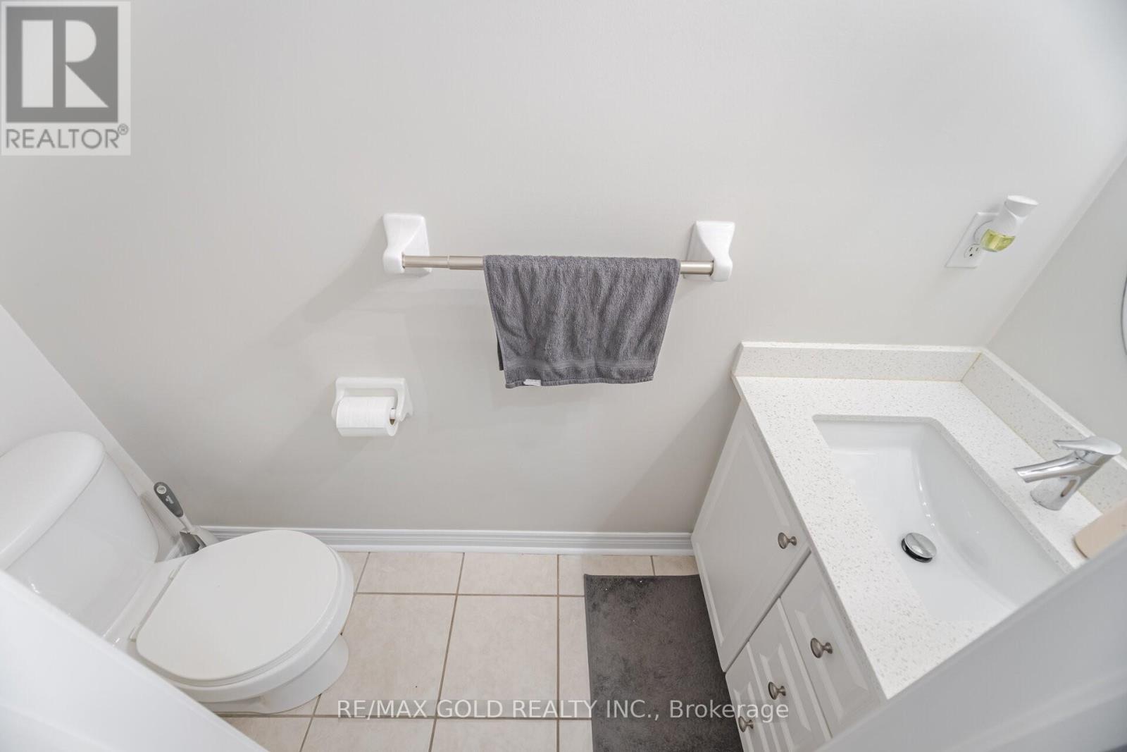 26 Freshmeadow Street, Brampton, Ontario  L6P 2H5 - Photo 12 - W12492252