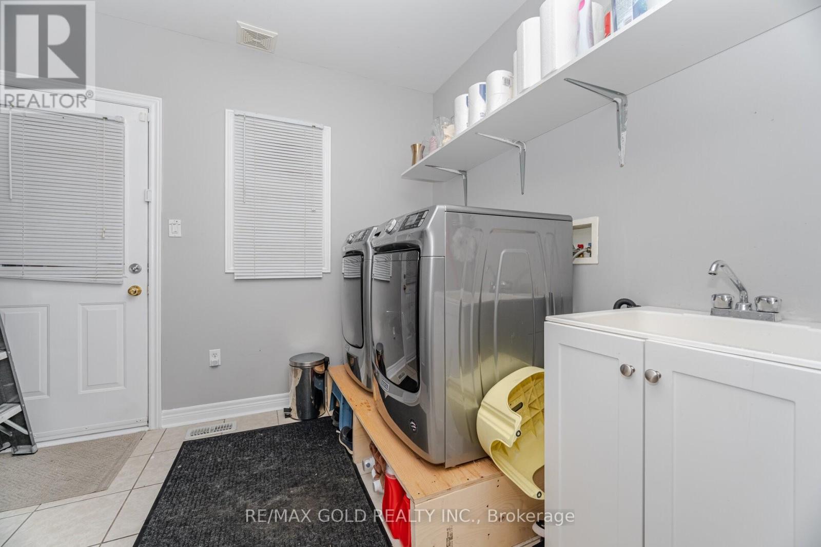 26 Freshmeadow Street, Brampton, Ontario  L6P 2H5 - Photo 13 - W12492252