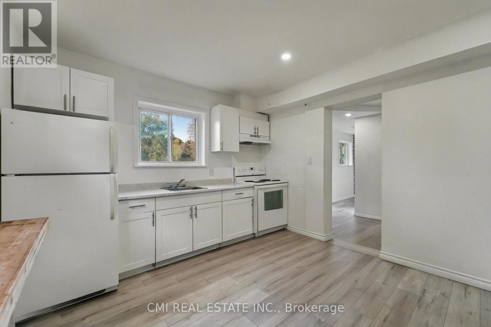 2610 Islington Avenue, Toronto, Ontario  M9V 2X3 - Photo 32 - W12492266