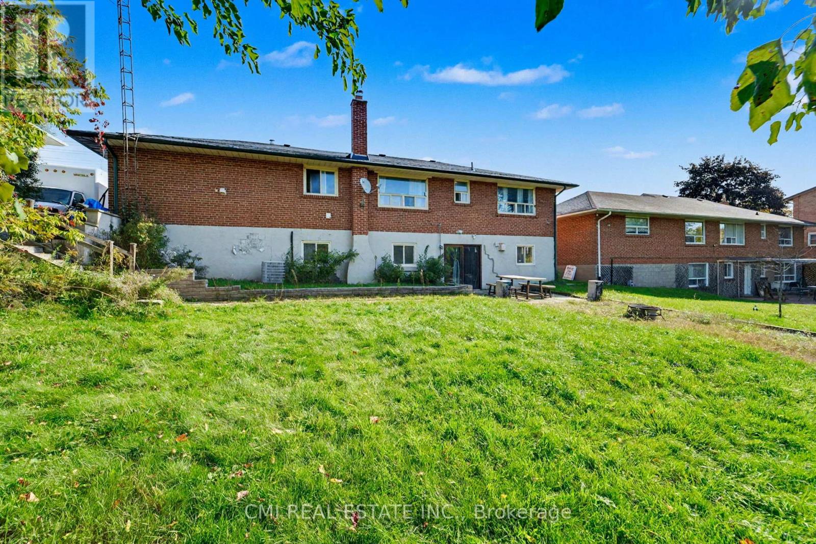 2610 Islington Avenue, Toronto, Ontario  M9V 2X3 - Photo 40 - W12492266