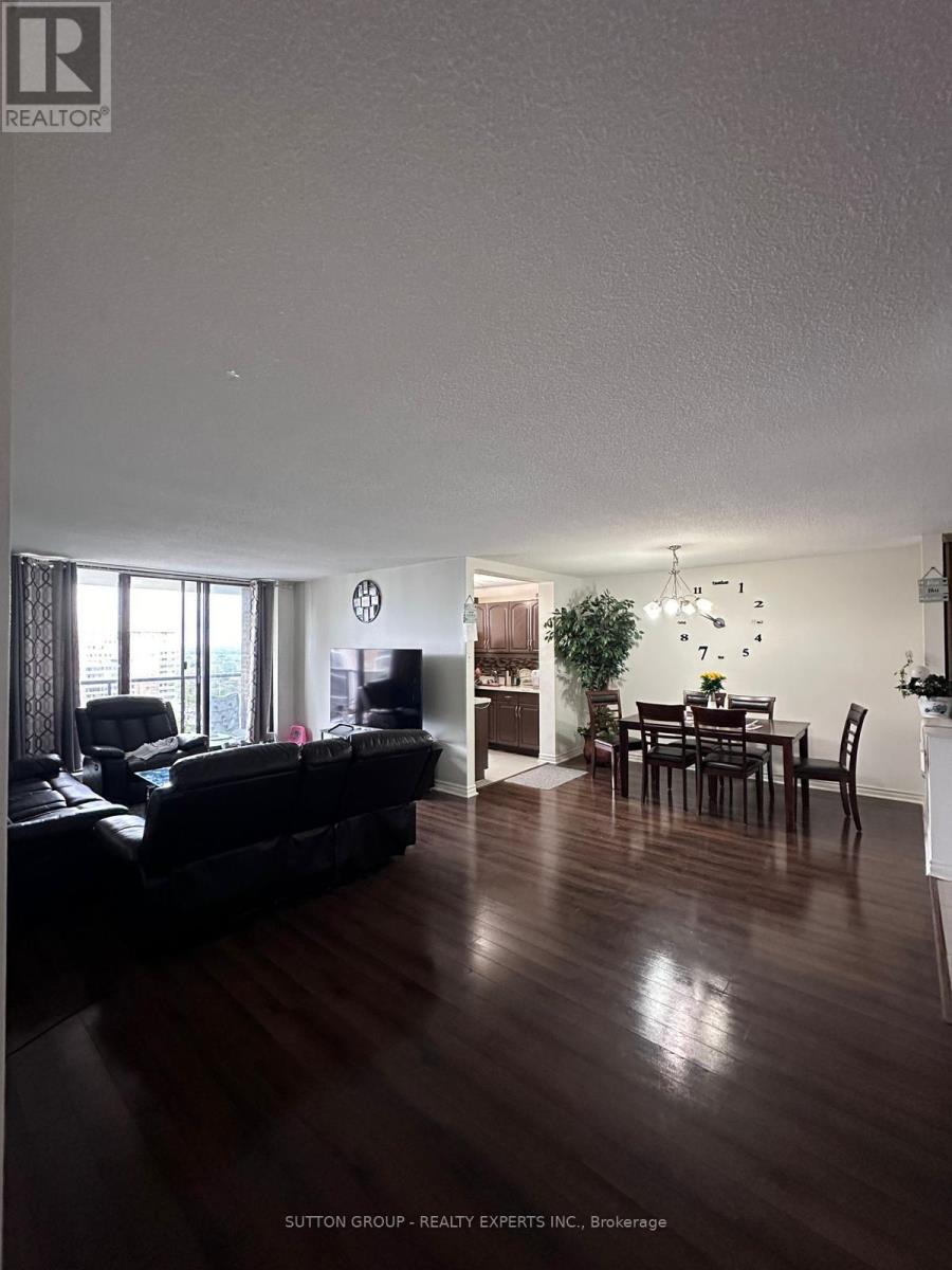 1810 - 21 Knightsbridge Road, Brampton, Ontario  L6T 3Y1 - Photo 3 - W12492280