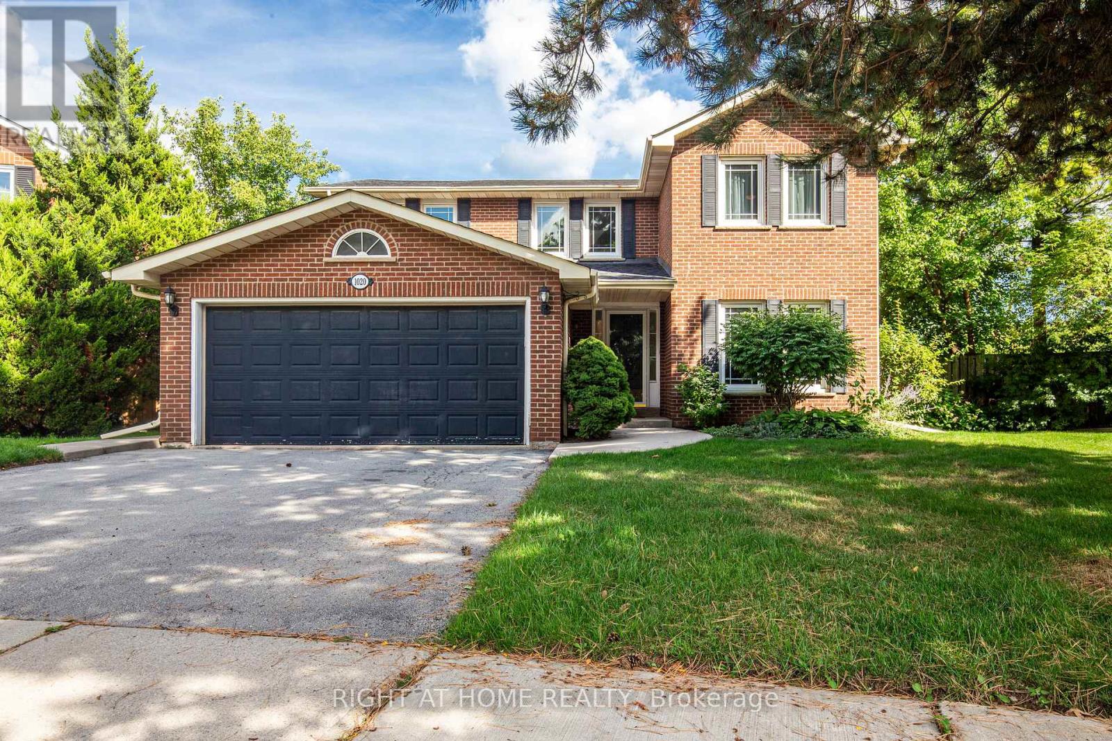 1020 Roxborough Drive, Oakville, Ontario  L6M 1E3 - Photo 1 - W12492300