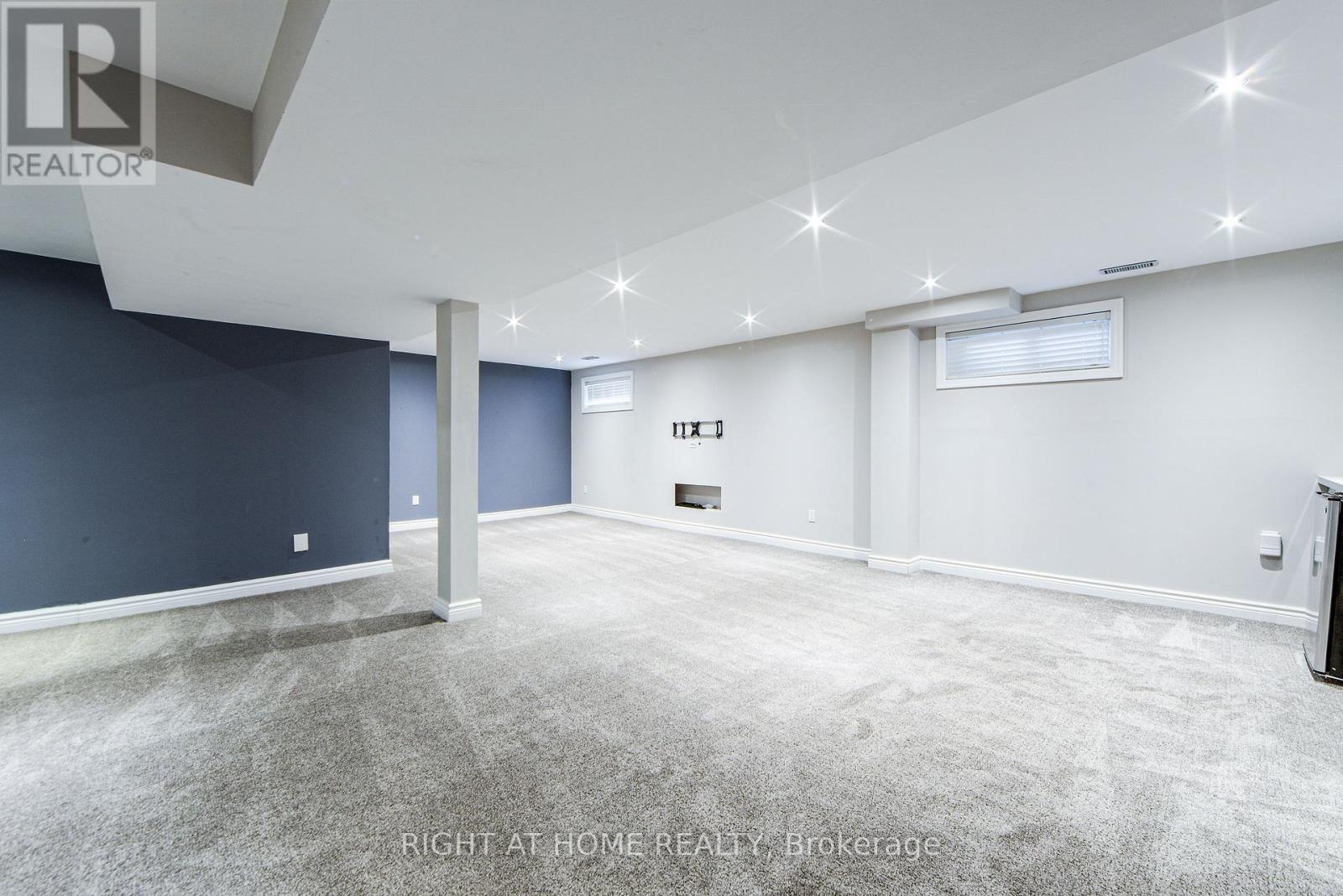 1020 Roxborough Drive, Oakville, Ontario  L6M 1E3 - Photo 35 - W12492300