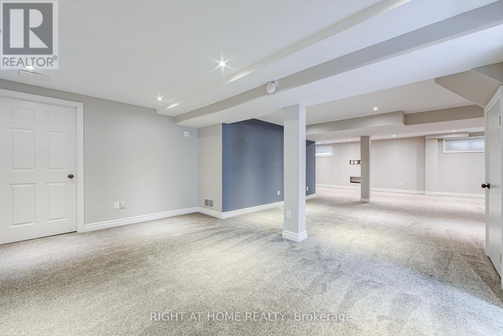 1020 Roxborough Drive, Oakville, Ontario  L6M 1E3 - Photo 38 - W12492300