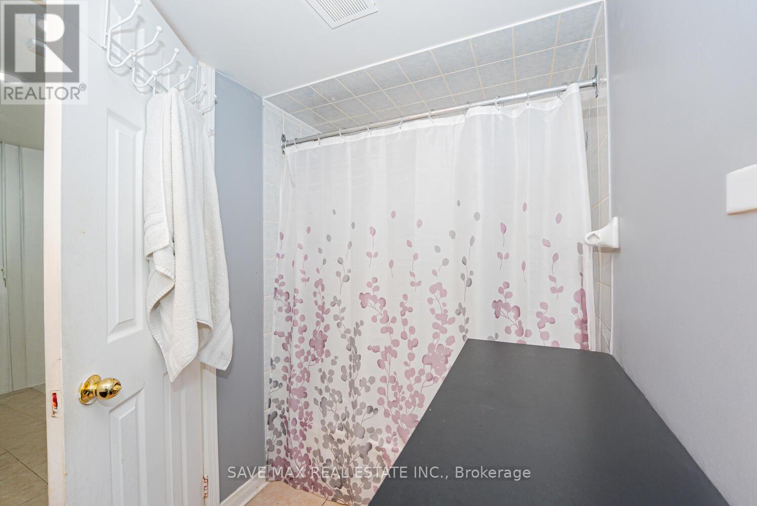 3 Gander Crescent, Brampton, Ontario  L6P 2J5 - Photo 45 - W12492314