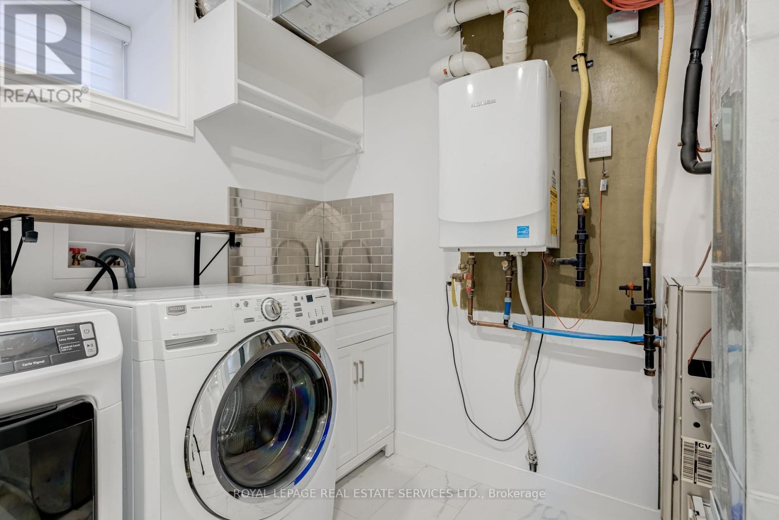 Main Floor B - 94 Wallace Avenue, Toronto, Ontario  M6H 1T5 - Photo 27 - W12492354