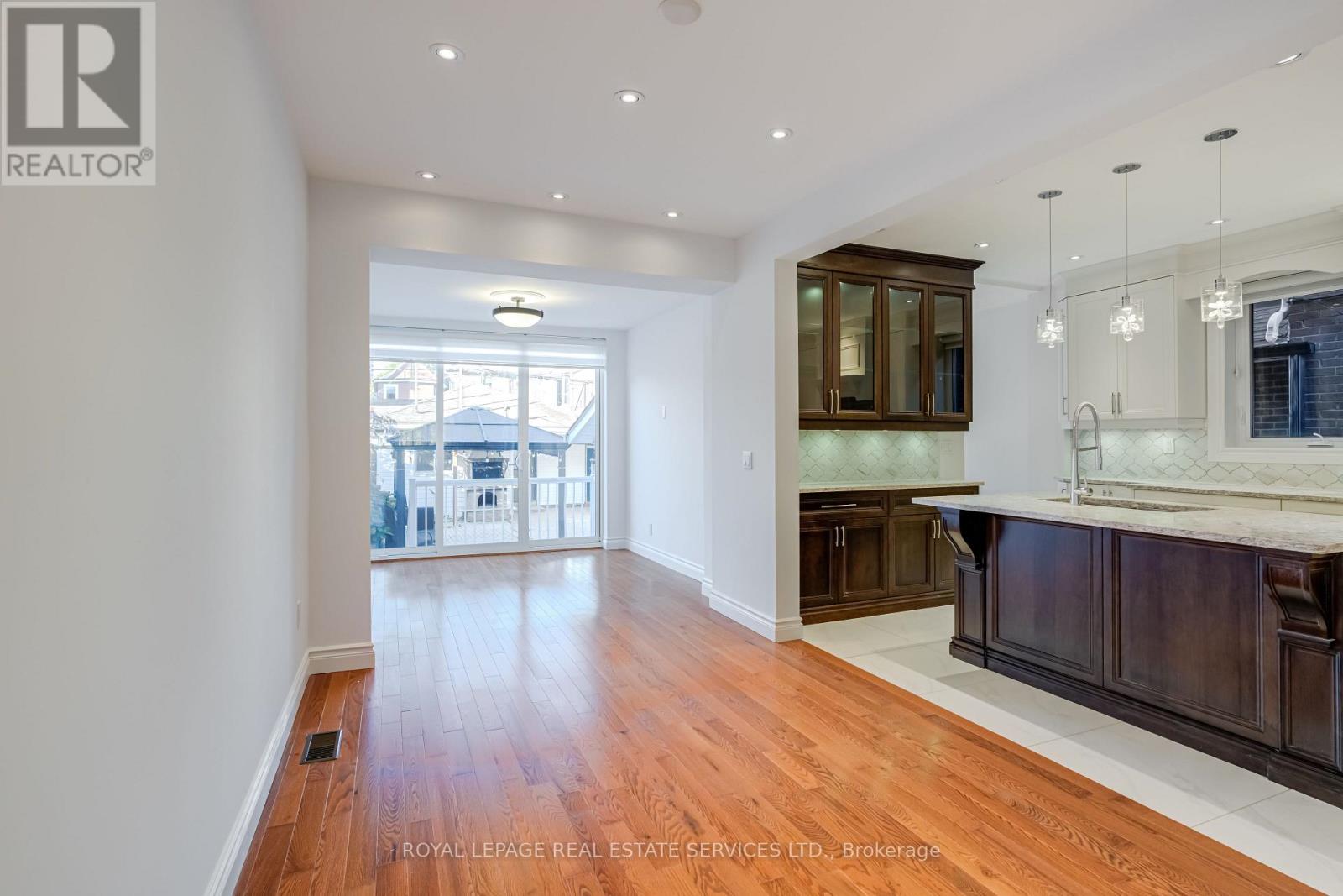 Main Floor A - 94 Wallace Avenue, Toronto, Ontario  M6H 1T5 - Photo 10 - W12492362