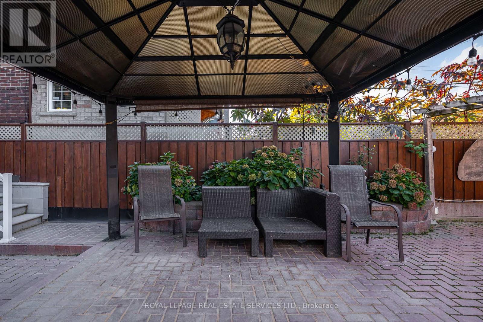 Main Floor A - 94 Wallace Avenue, Toronto, Ontario  M6H 1T5 - Photo 31 - W12492362