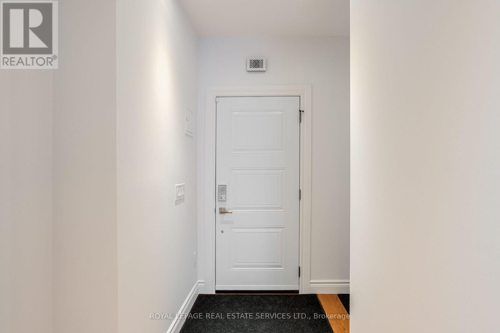 Main Floor A - 94 Wallace Avenue, Toronto, Ontario  M6H 1T5 - Photo 5 - W12492362