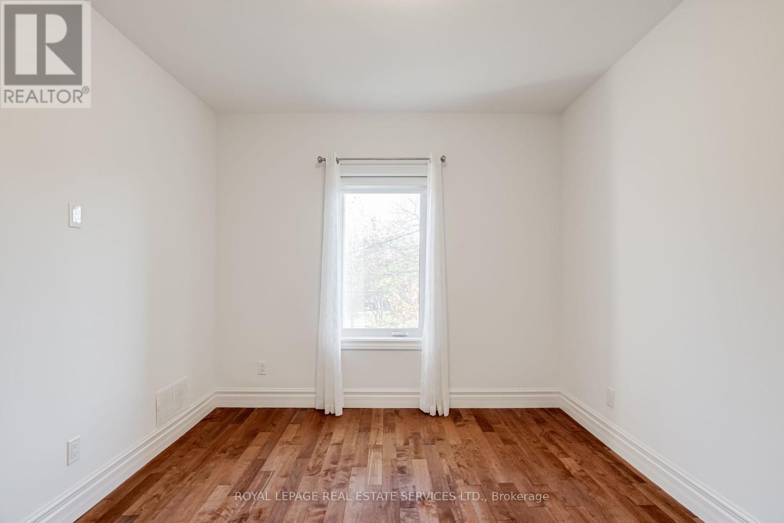 2nd Floor - 94 Wallace Avenue, Toronto, Ontario  M6H 1T5 - Photo 15 - W12492366