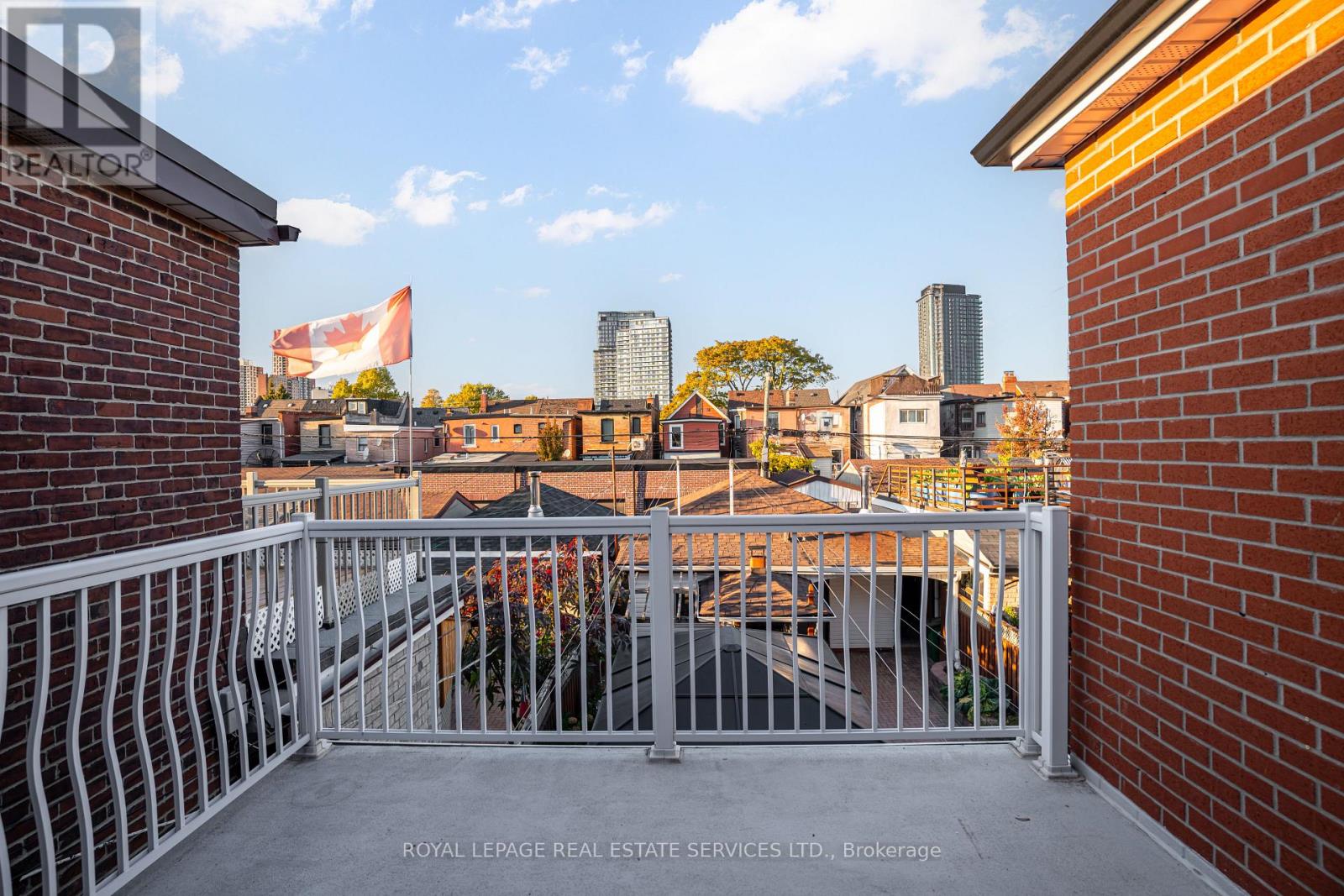 2nd Floor - 94 Wallace Avenue, Toronto, Ontario  M6H 1T5 - Photo 22 - W12492366