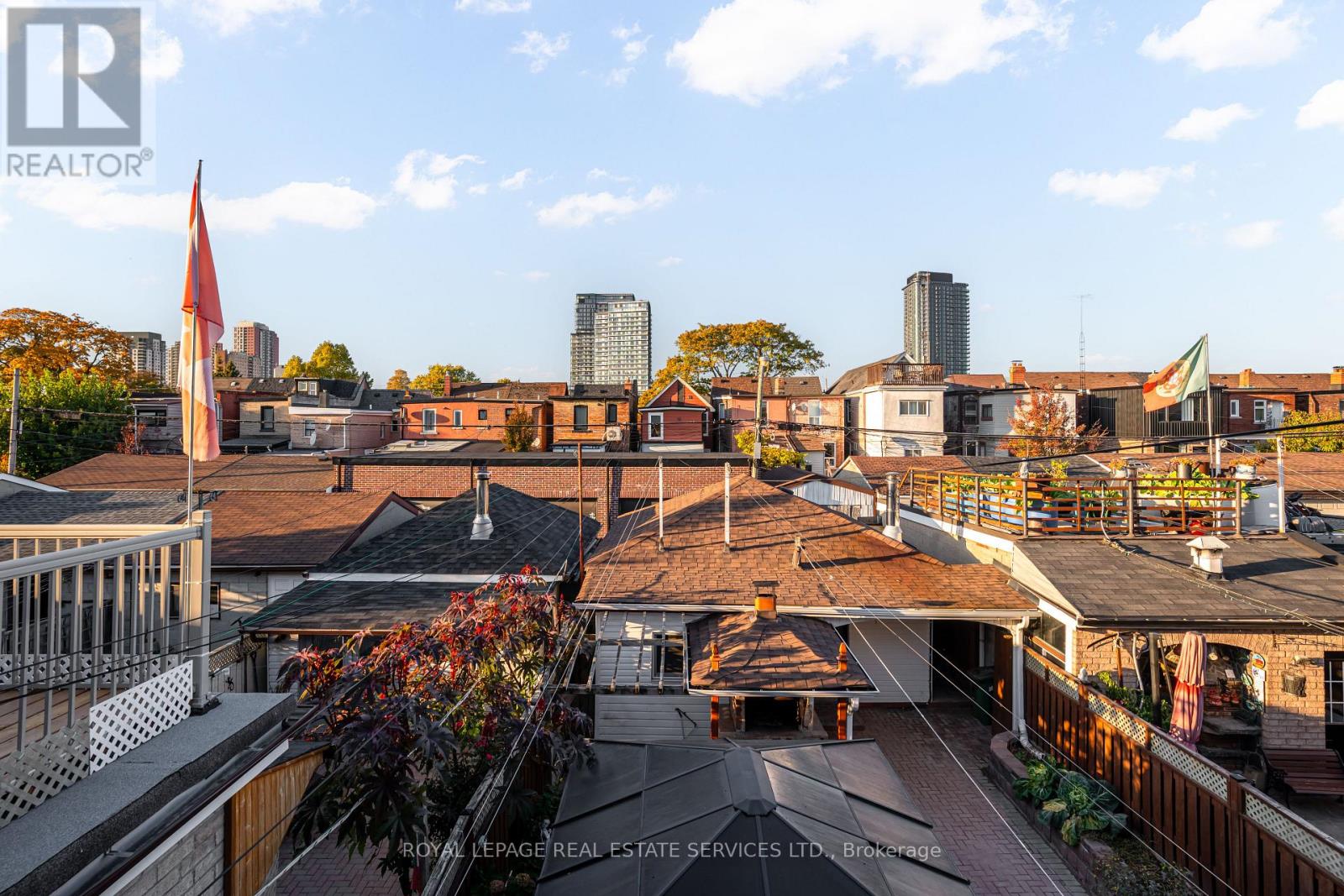 2nd Floor - 94 Wallace Avenue, Toronto, Ontario  M6H 1T5 - Photo 27 - W12492366