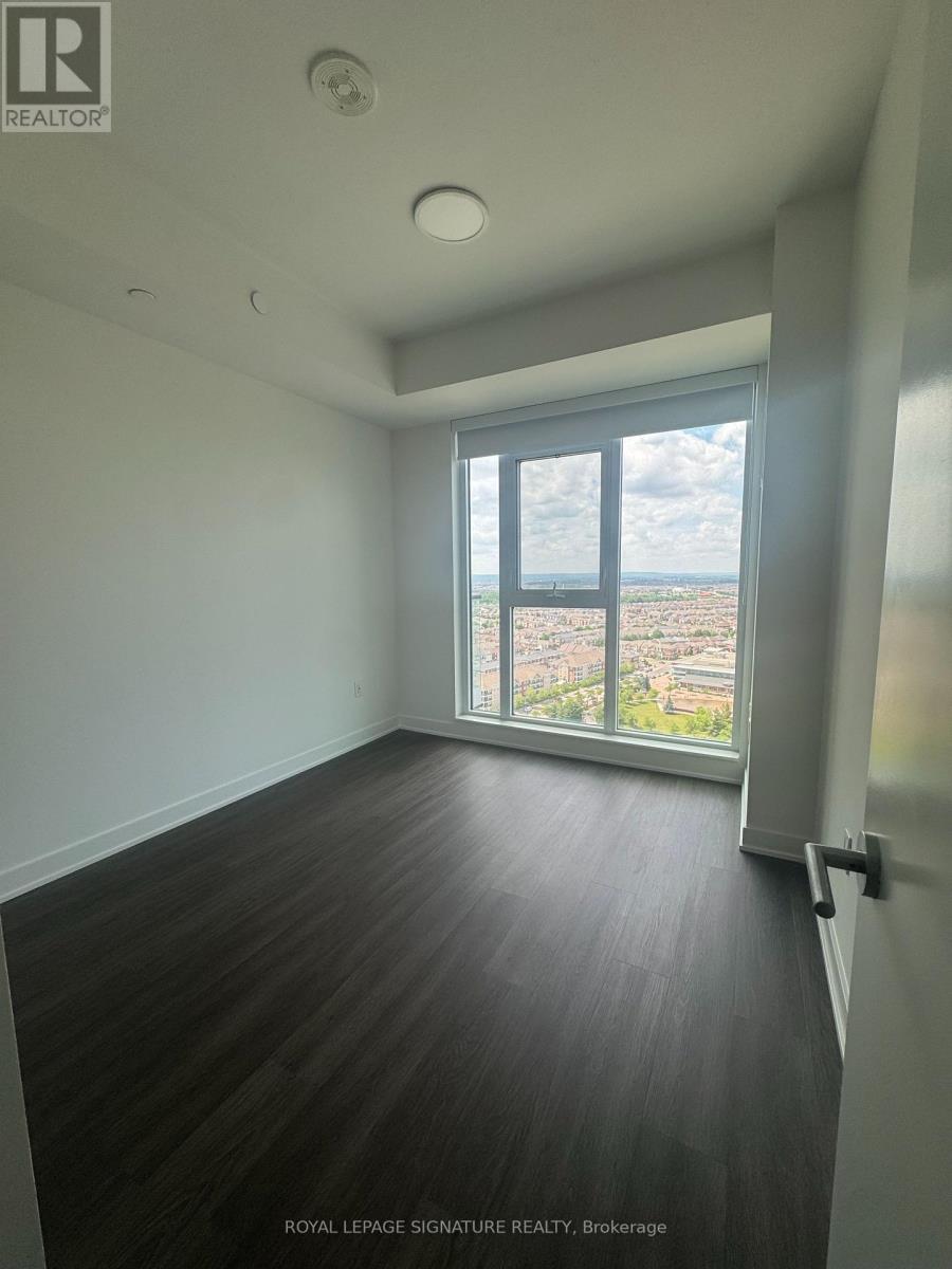 1012 - 40 Lagerfeld Drive, Brampton, Ontario  L7A 5L5 - Photo 4 - W12492388