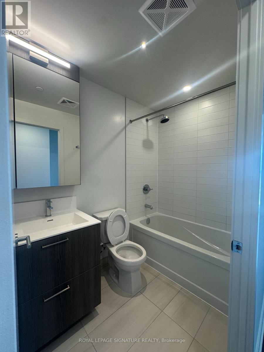 1012 - 40 Lagerfeld Drive, Brampton, Ontario  L7A 5L5 - Photo 6 - W12492388