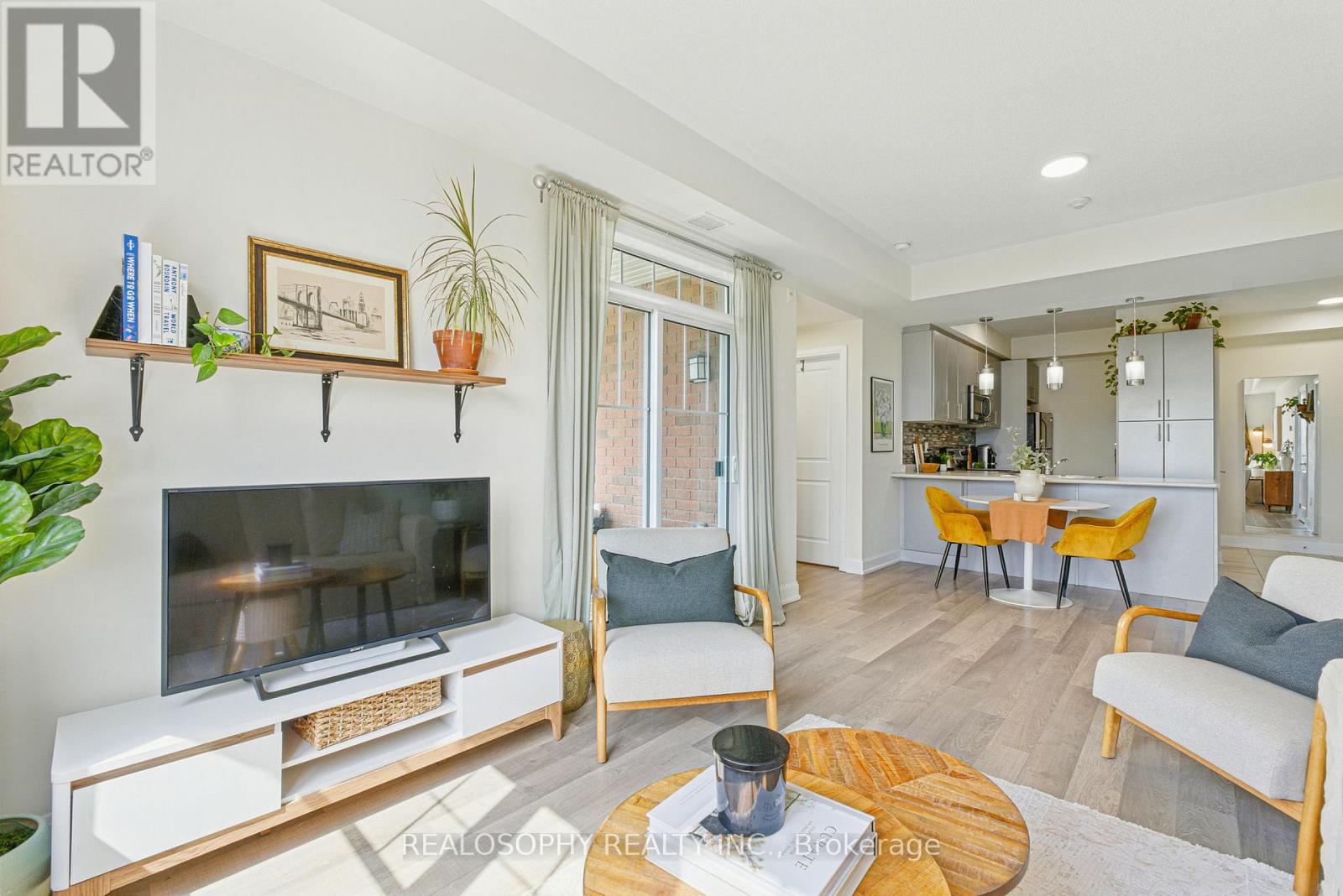 304 - 2333 Sawgrass Drive, Oakville, Ontario  L6H 0L2 - Photo 5 - W12492398