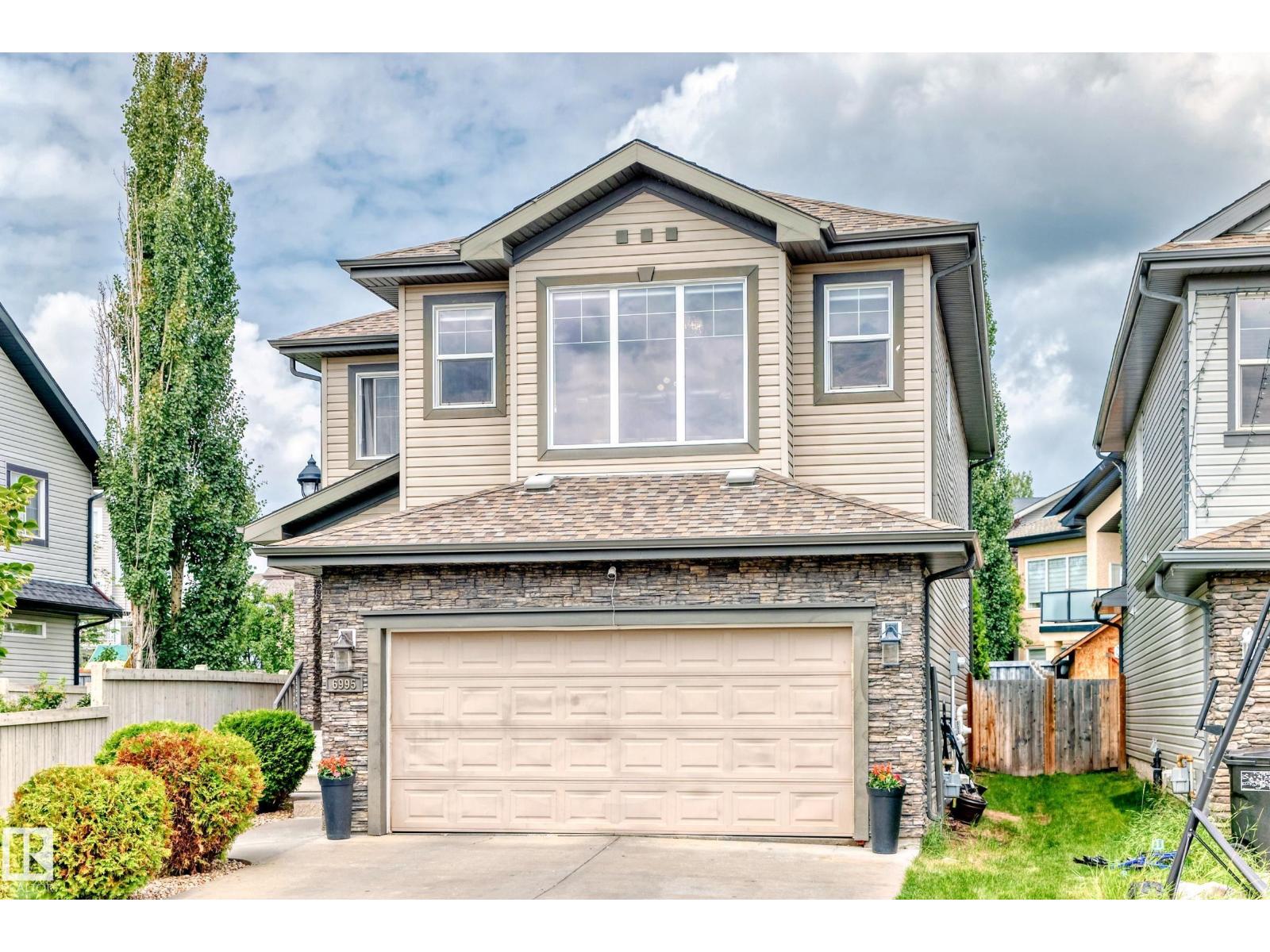 6995 Strom Ln Nw, Edmonton, Alberta  T6R 0P1 - Photo 2 - E4464055