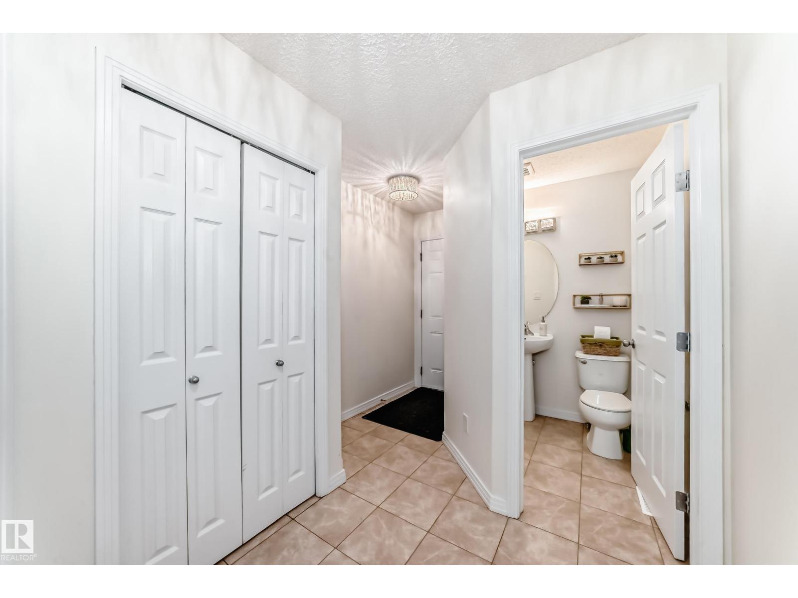 6995 Strom Ln Nw, Edmonton, Alberta  T6R 0P1 - Photo 25 - E4464055